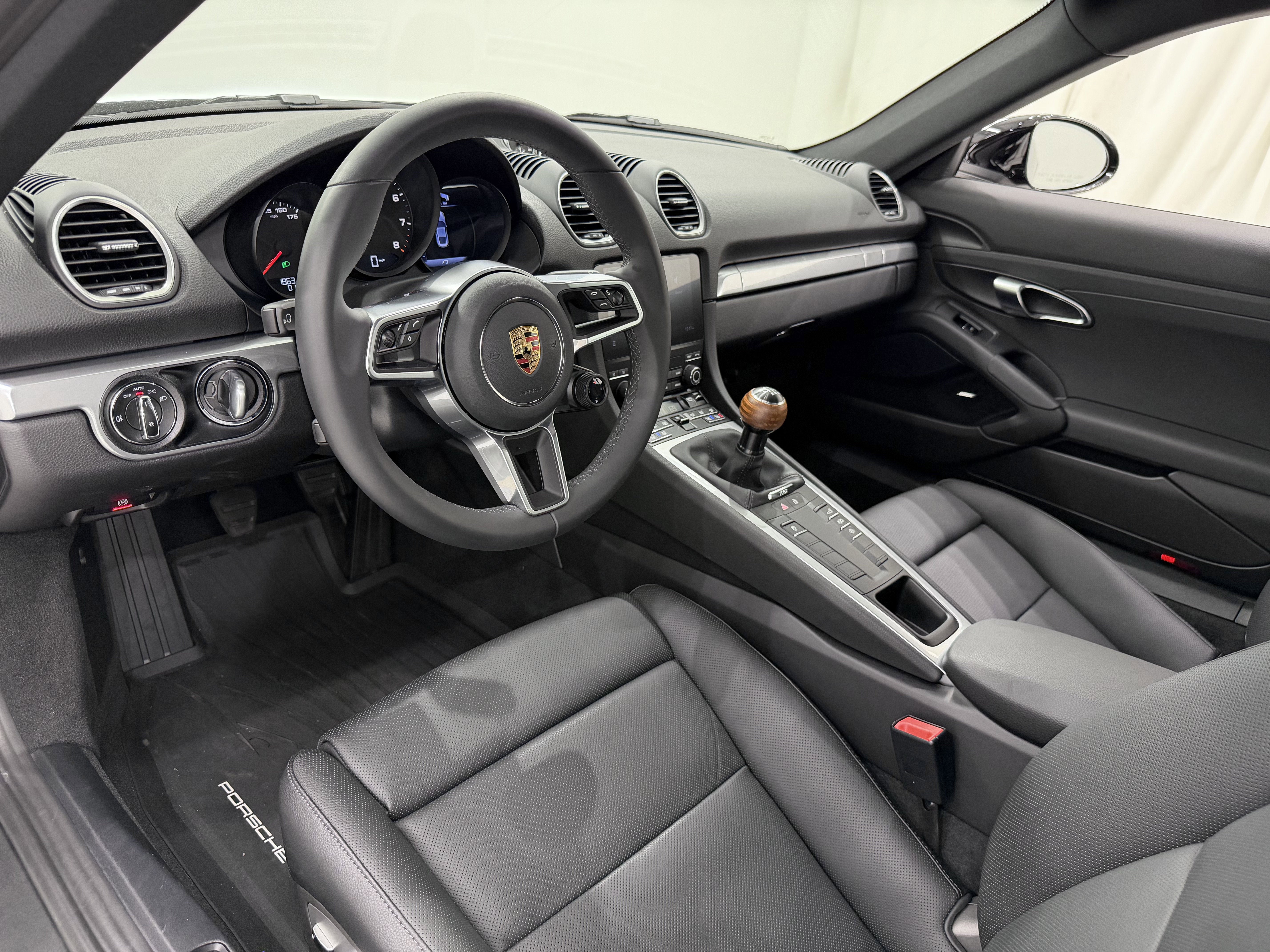 2025 Porsche 718 Cayman Base