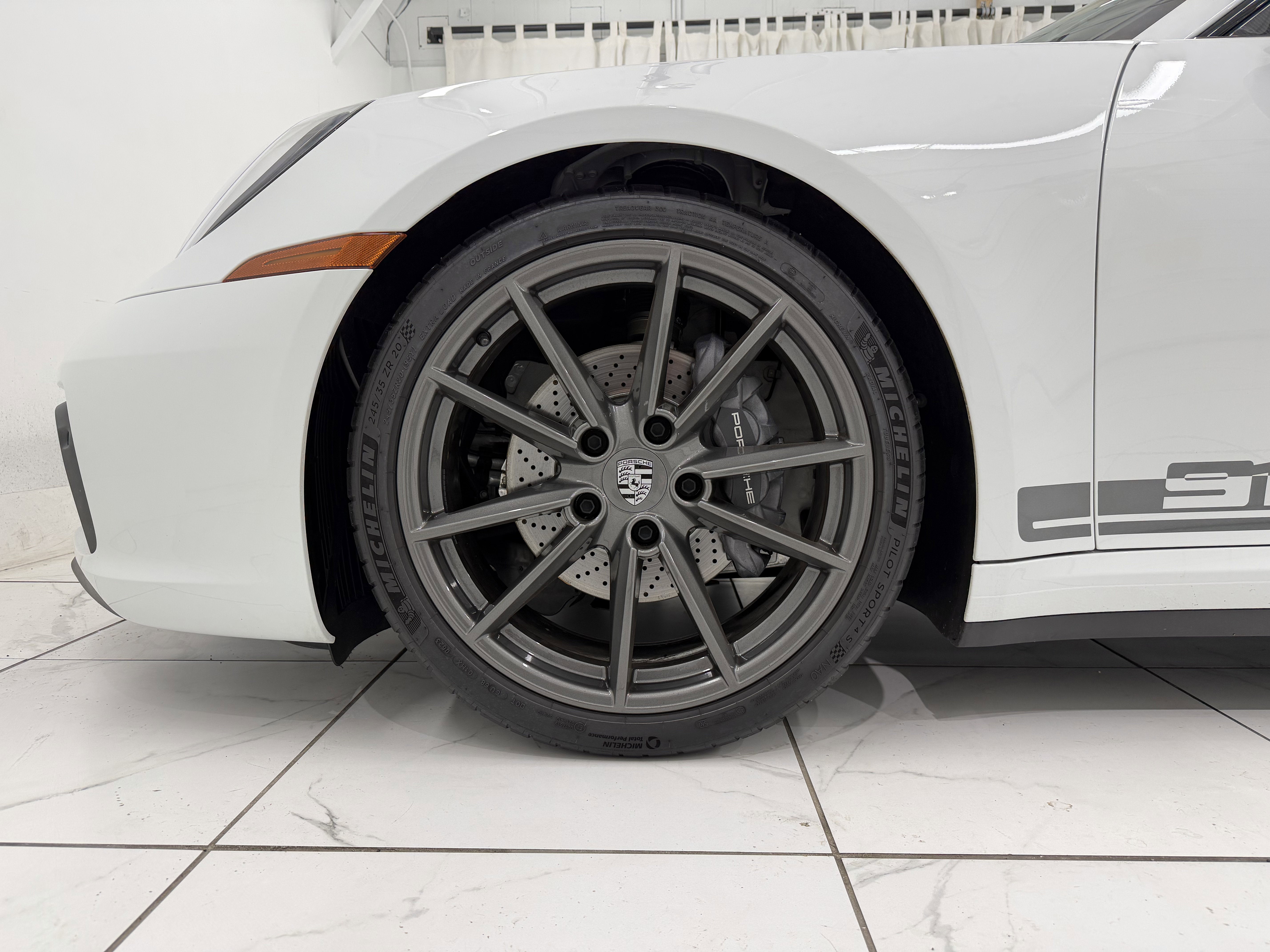 2023 Porsche 911 Carrera T