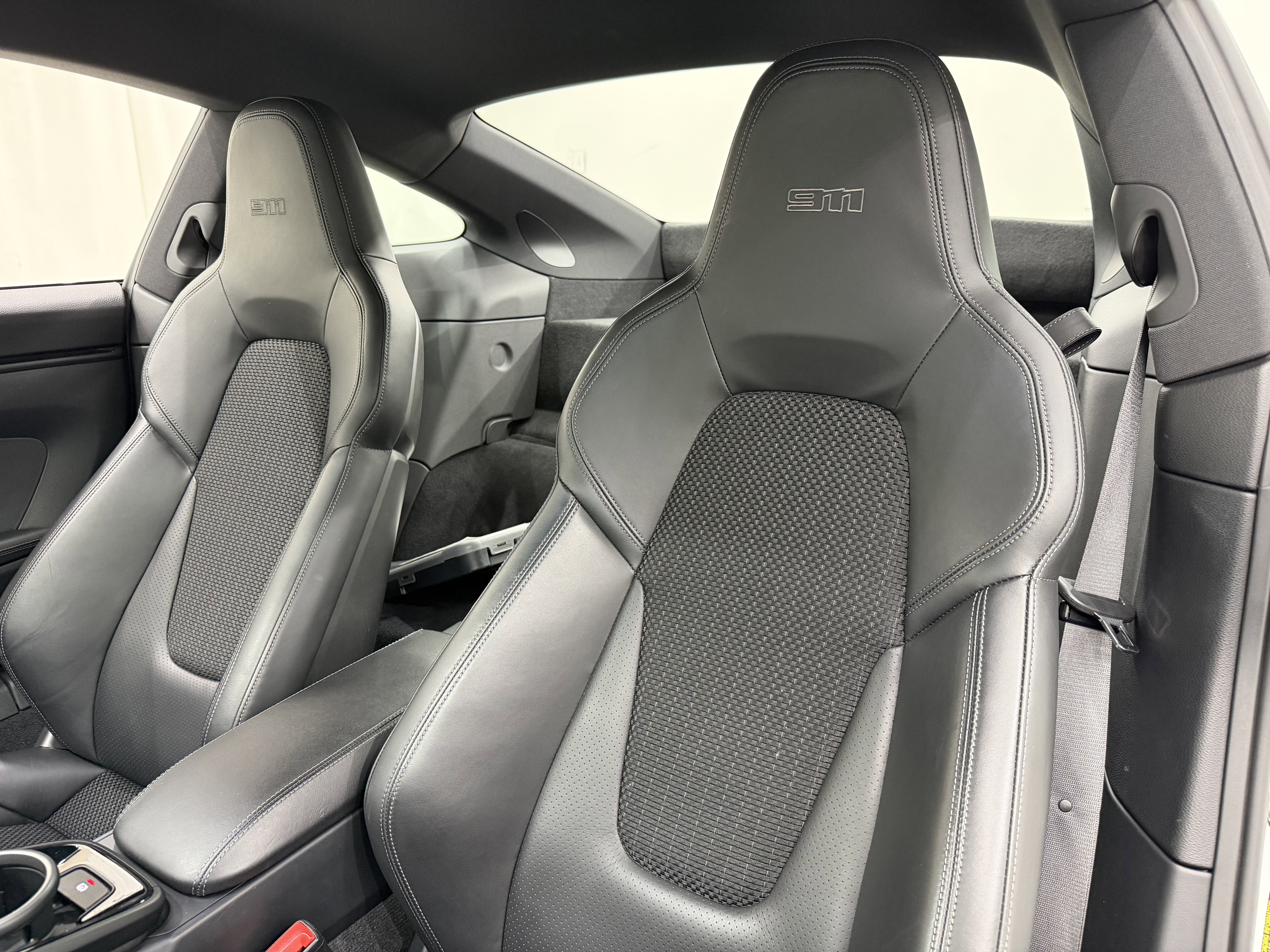 2023 Porsche 911 Carrera T