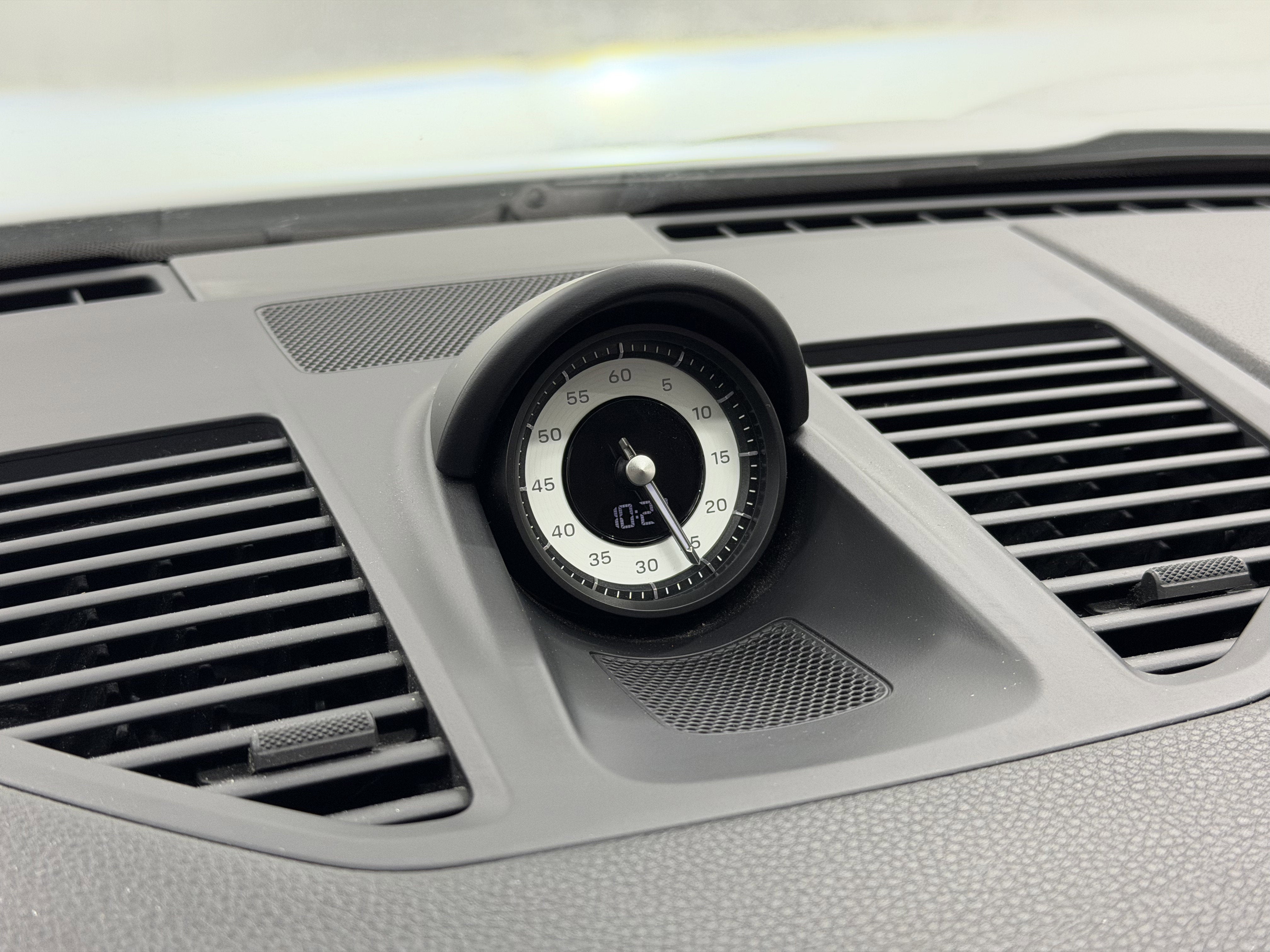 2023 Porsche 911 Carrera T