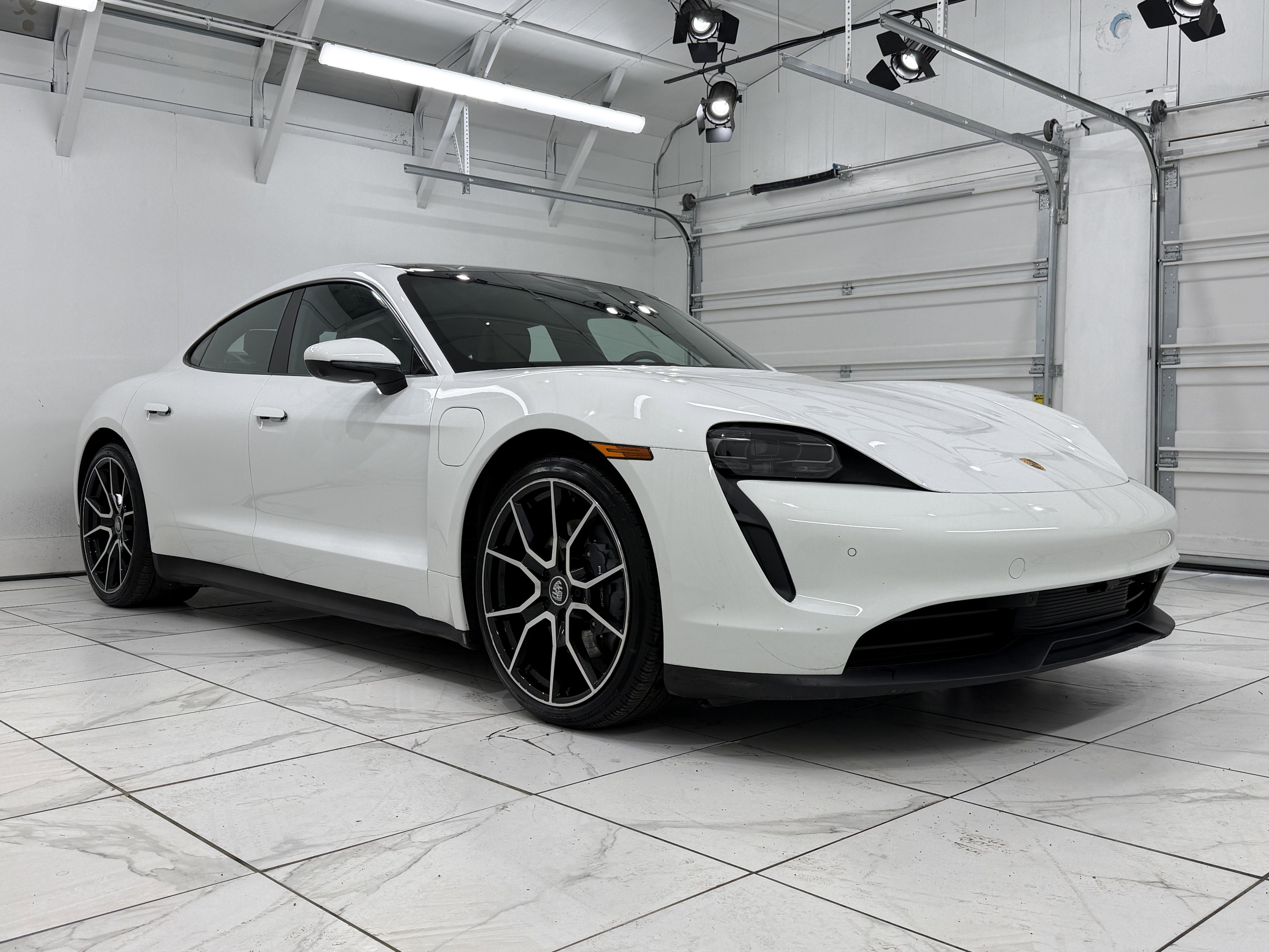 2022 Porsche Taycan RWD