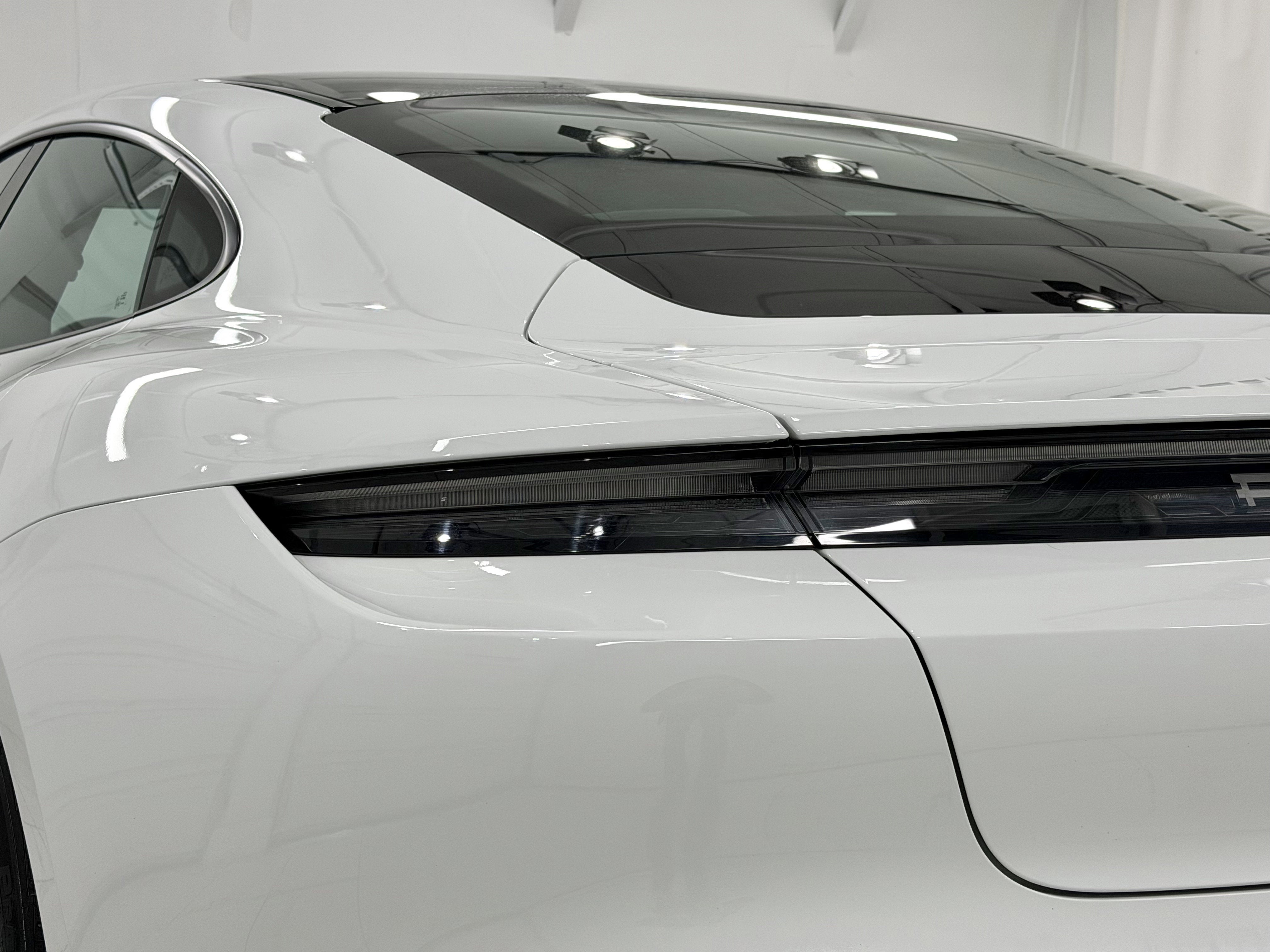 2022 Porsche Taycan RWD