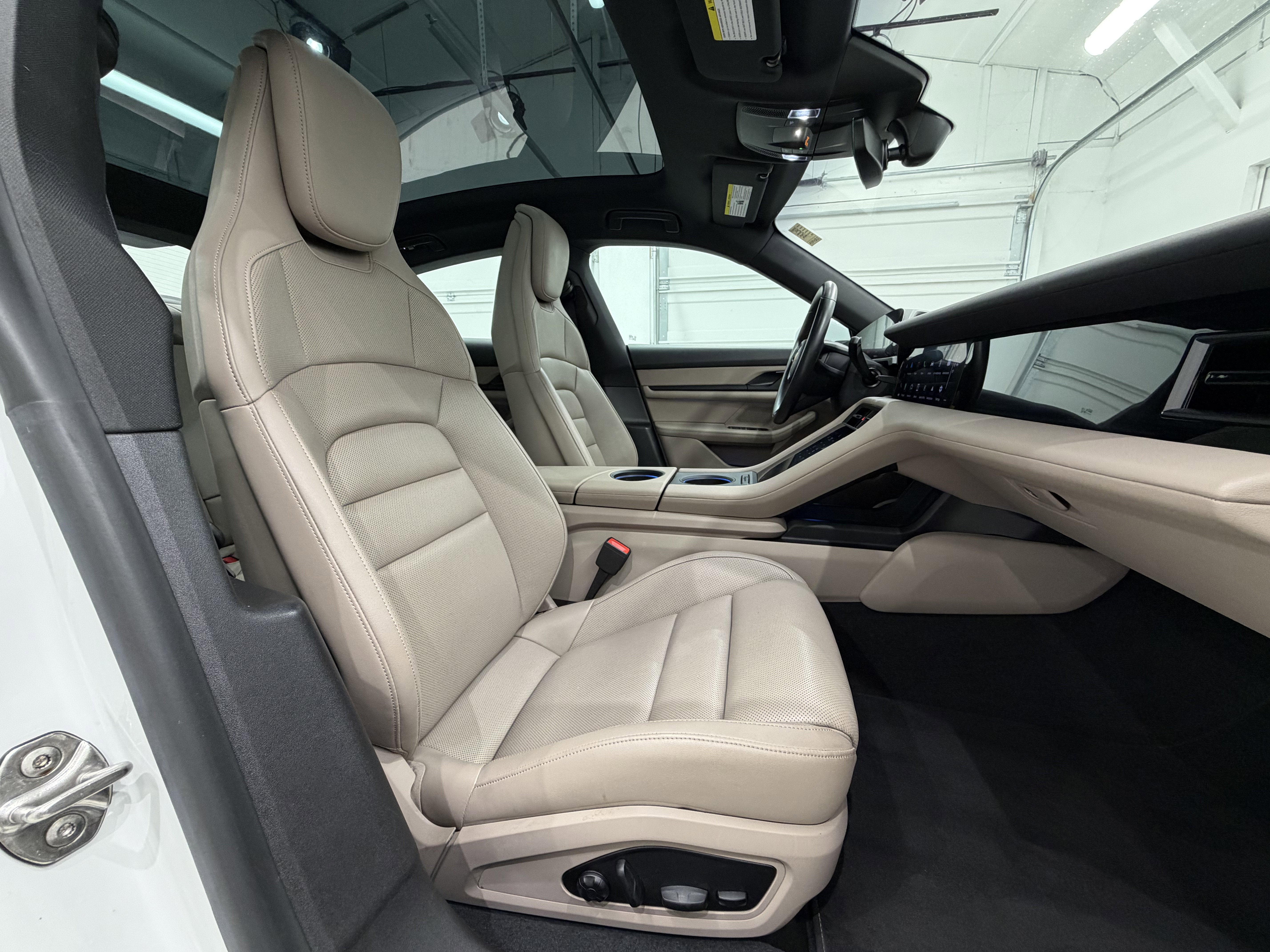 2022 Porsche Taycan RWD