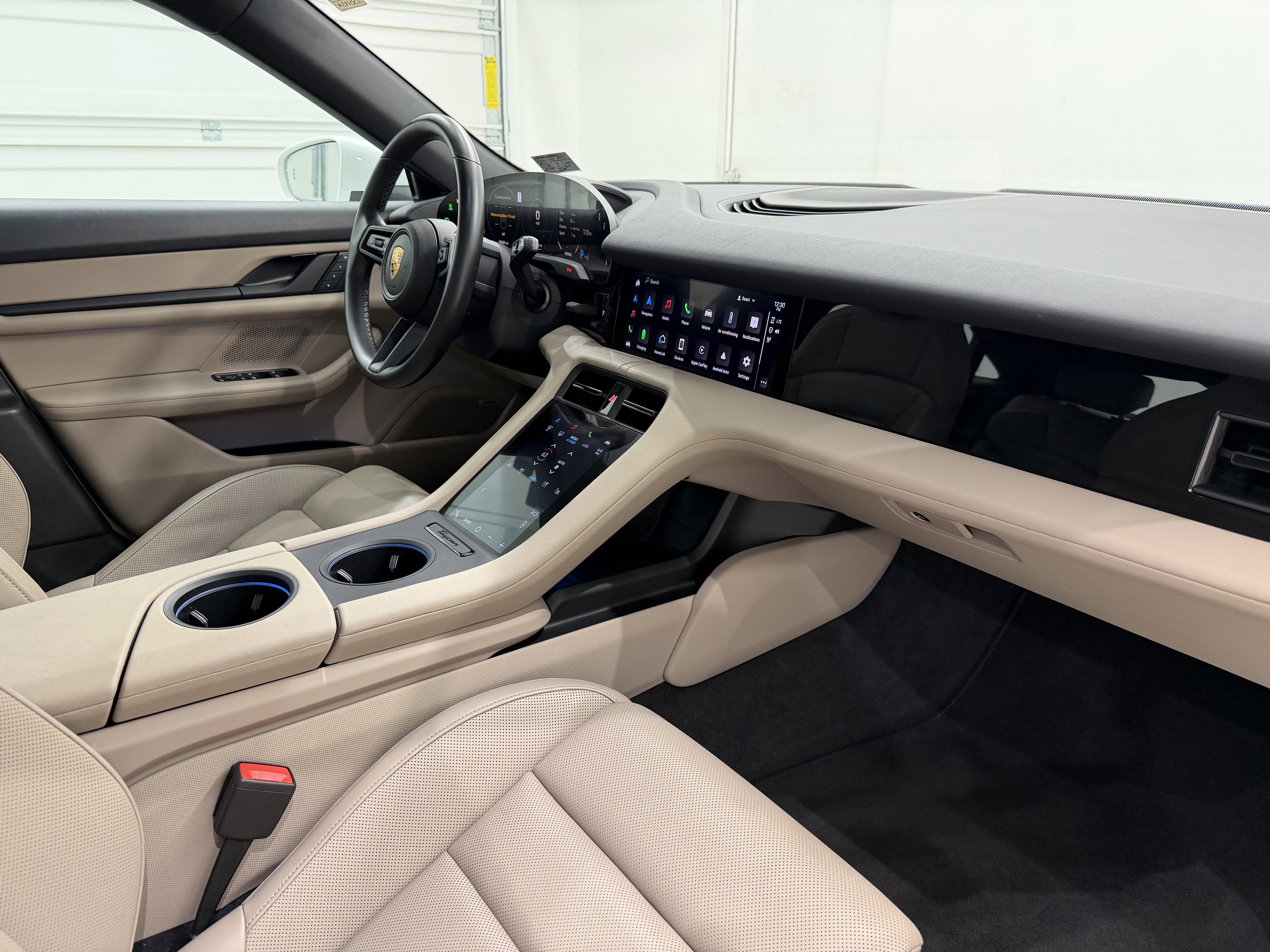 2022 Porsche Taycan RWD