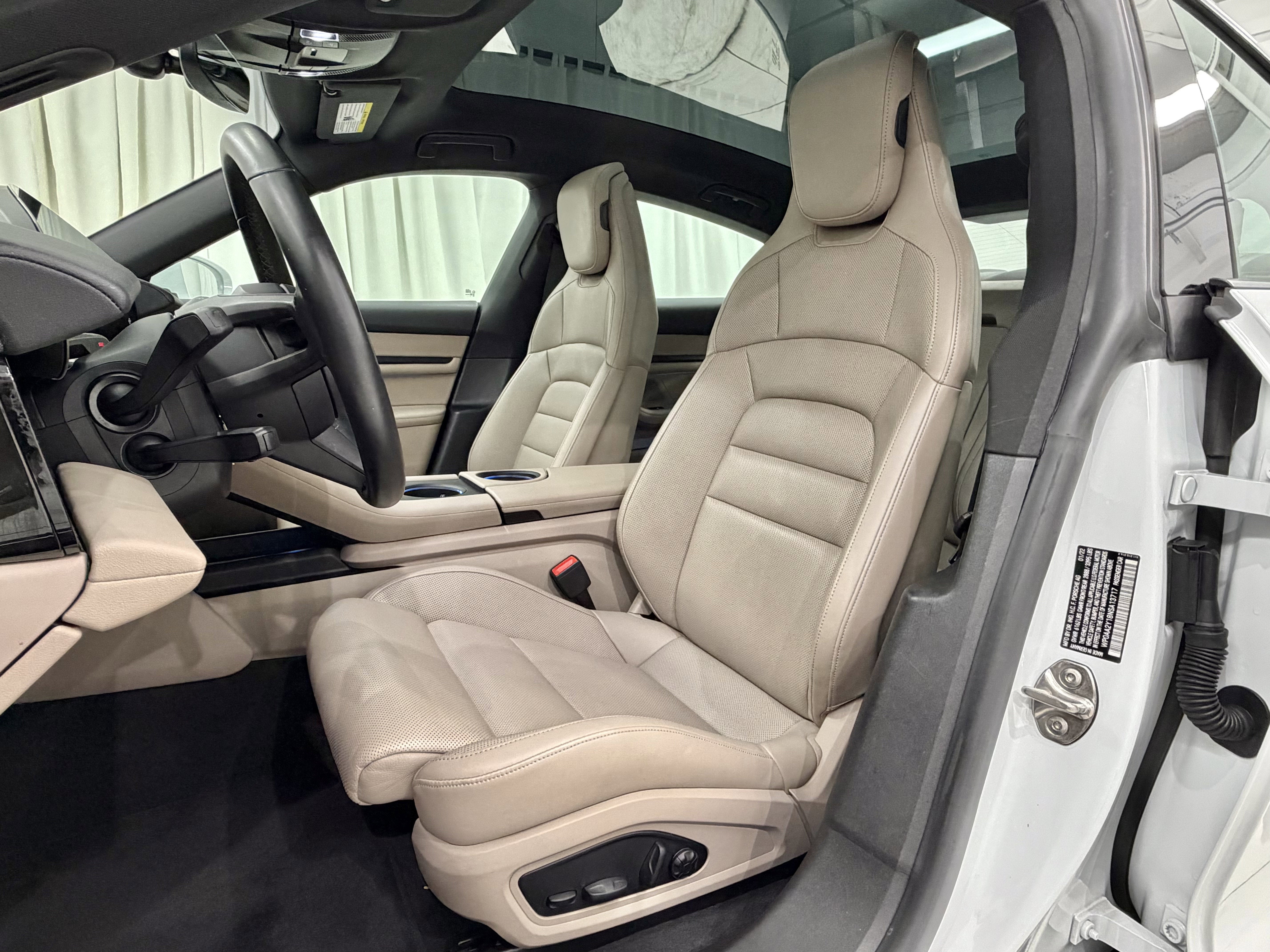 2022 Porsche Taycan RWD