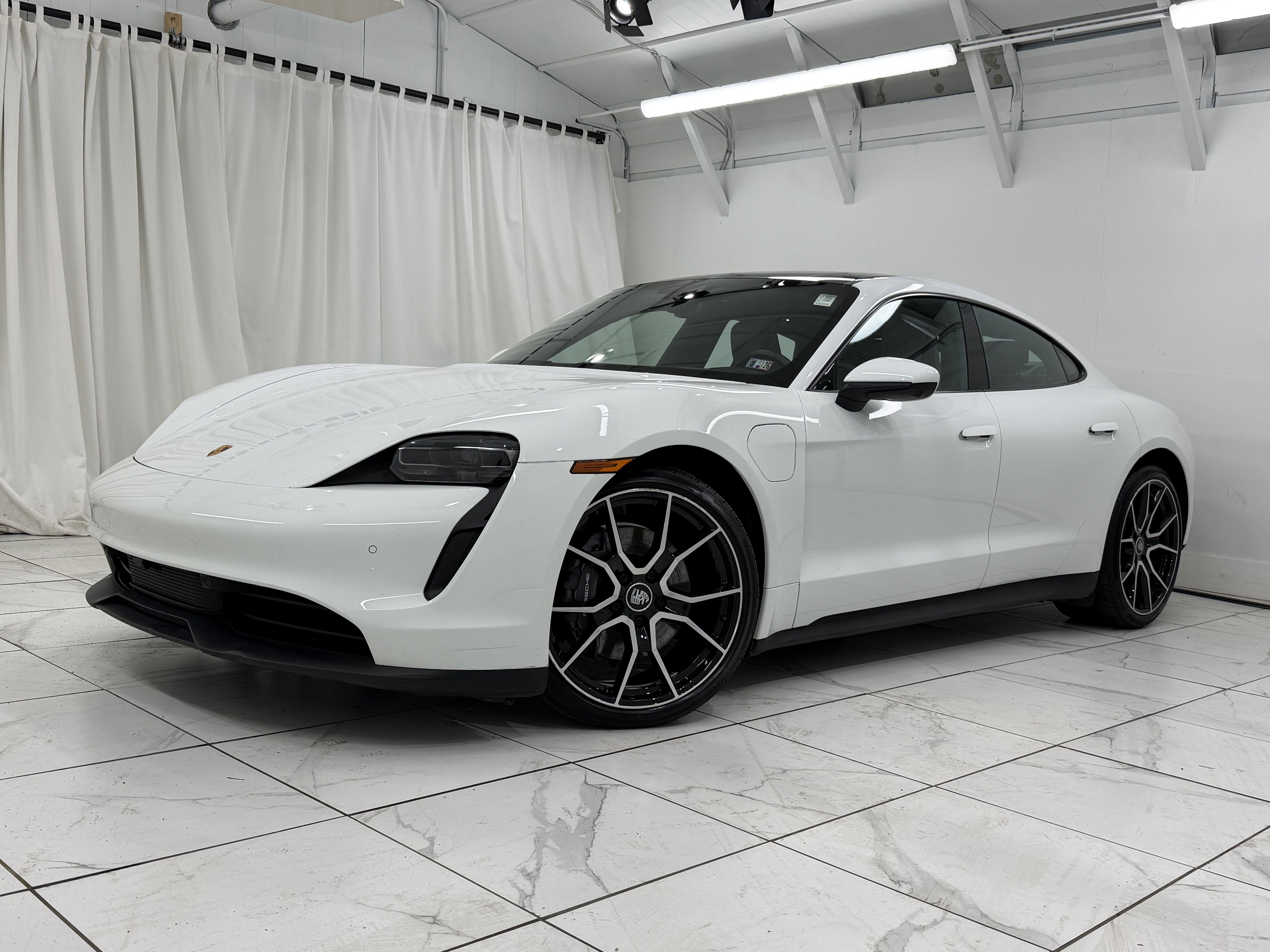 2022 Porsche Taycan RWD