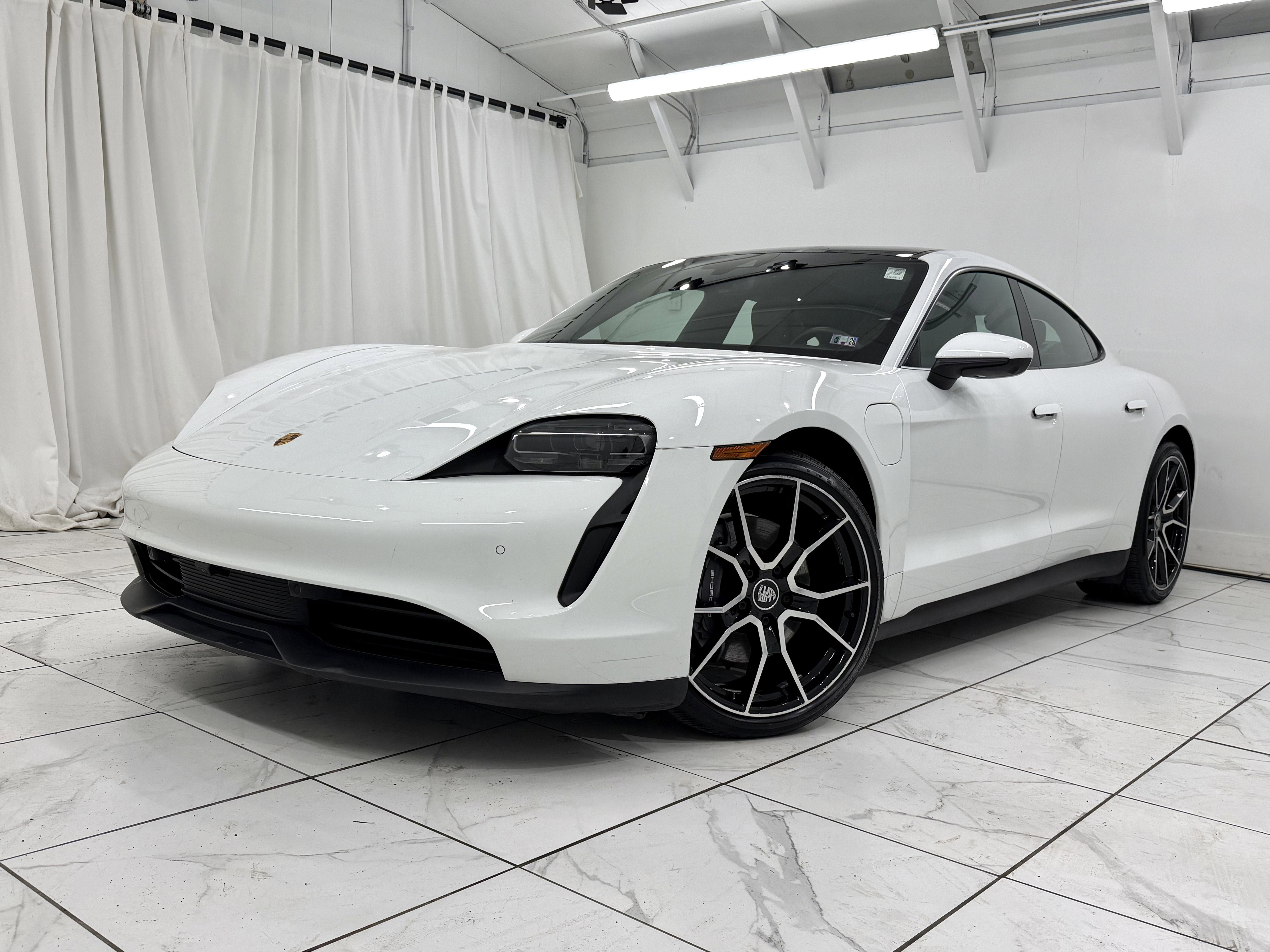 2022 Porsche Taycan RWD