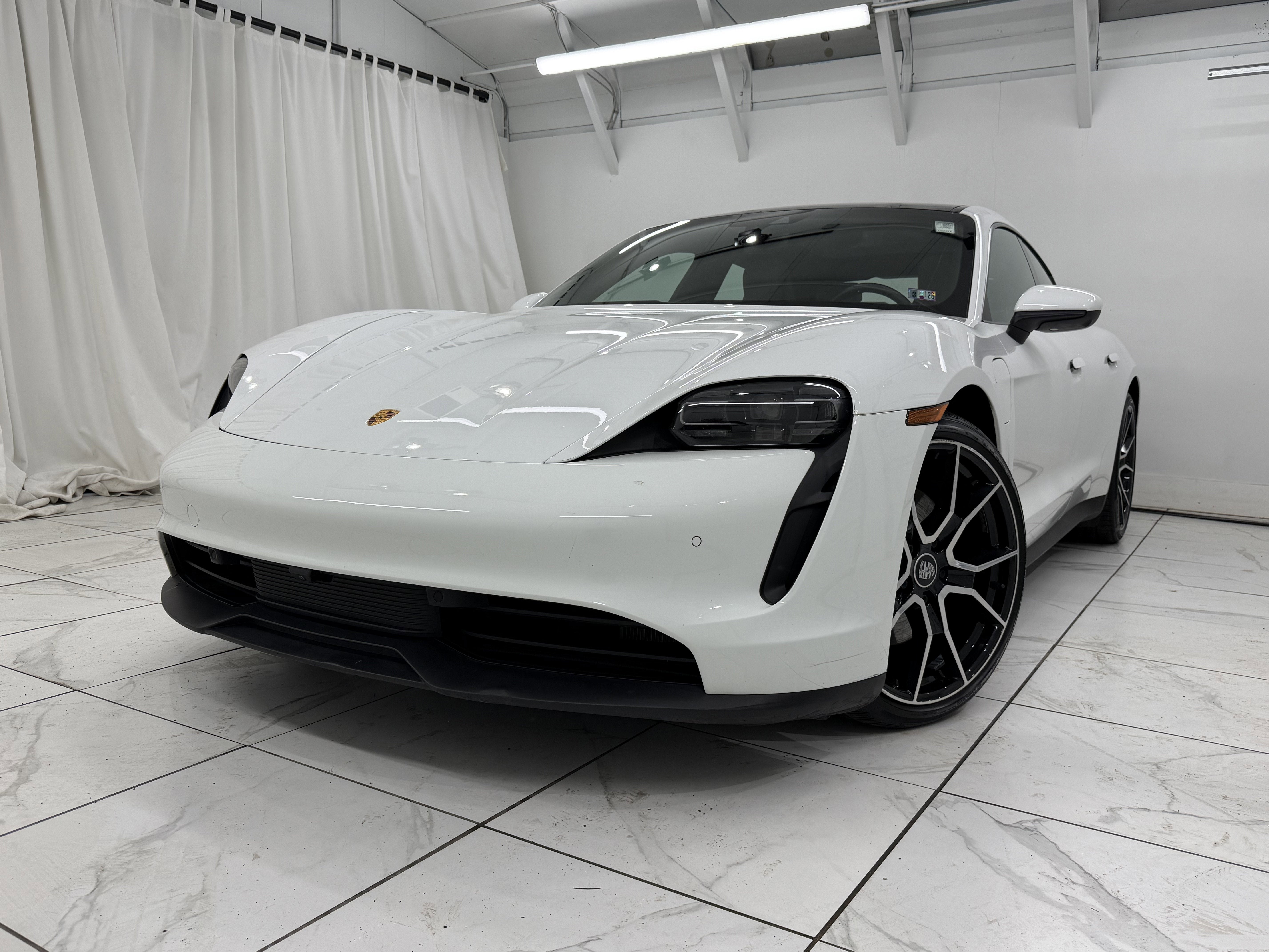 2022 Porsche Taycan RWD