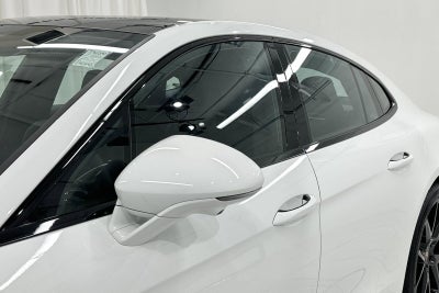 2024 Porsche Panamera 4