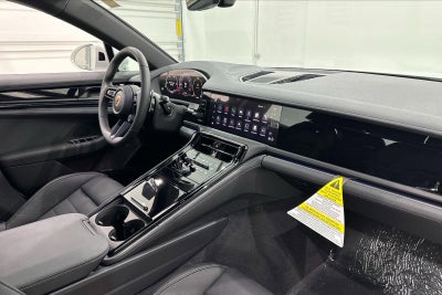 2024 Porsche Panamera 4