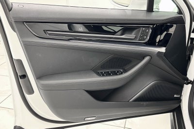 2024 Porsche Panamera 4