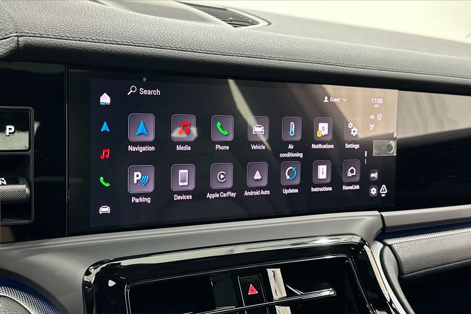 2024 Porsche Panamera 4