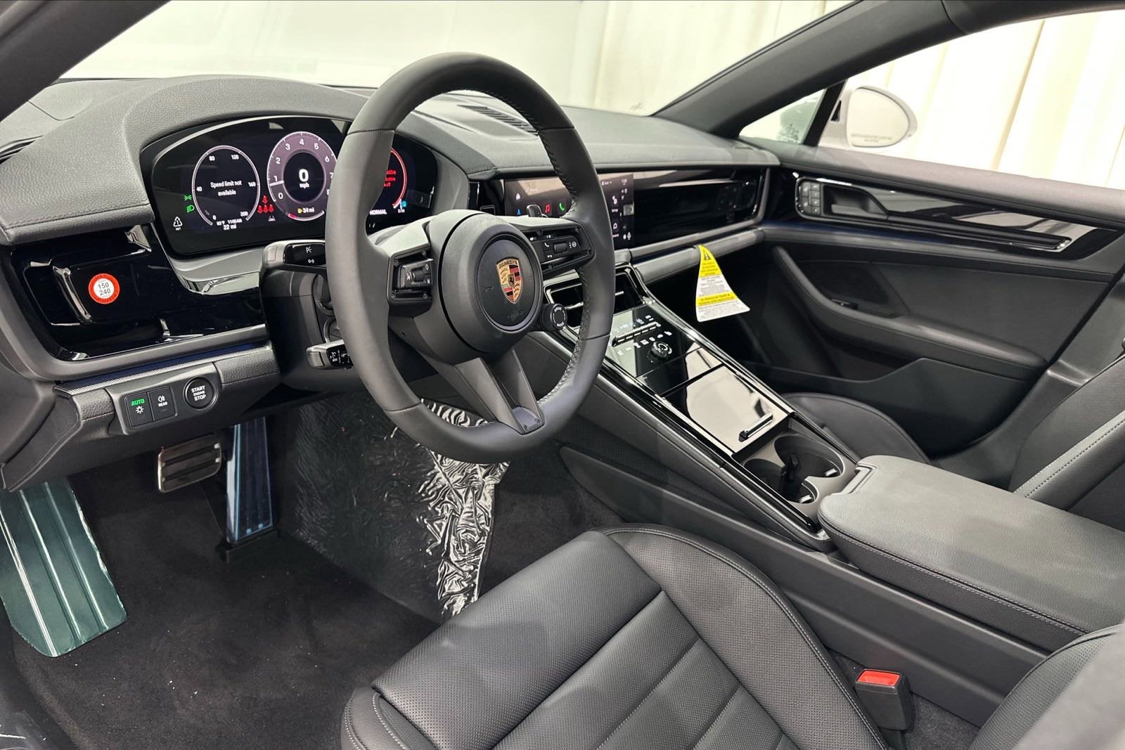 2024 Porsche Panamera 4