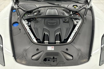 2024 Porsche Panamera 4