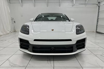 2024 Porsche Panamera 4