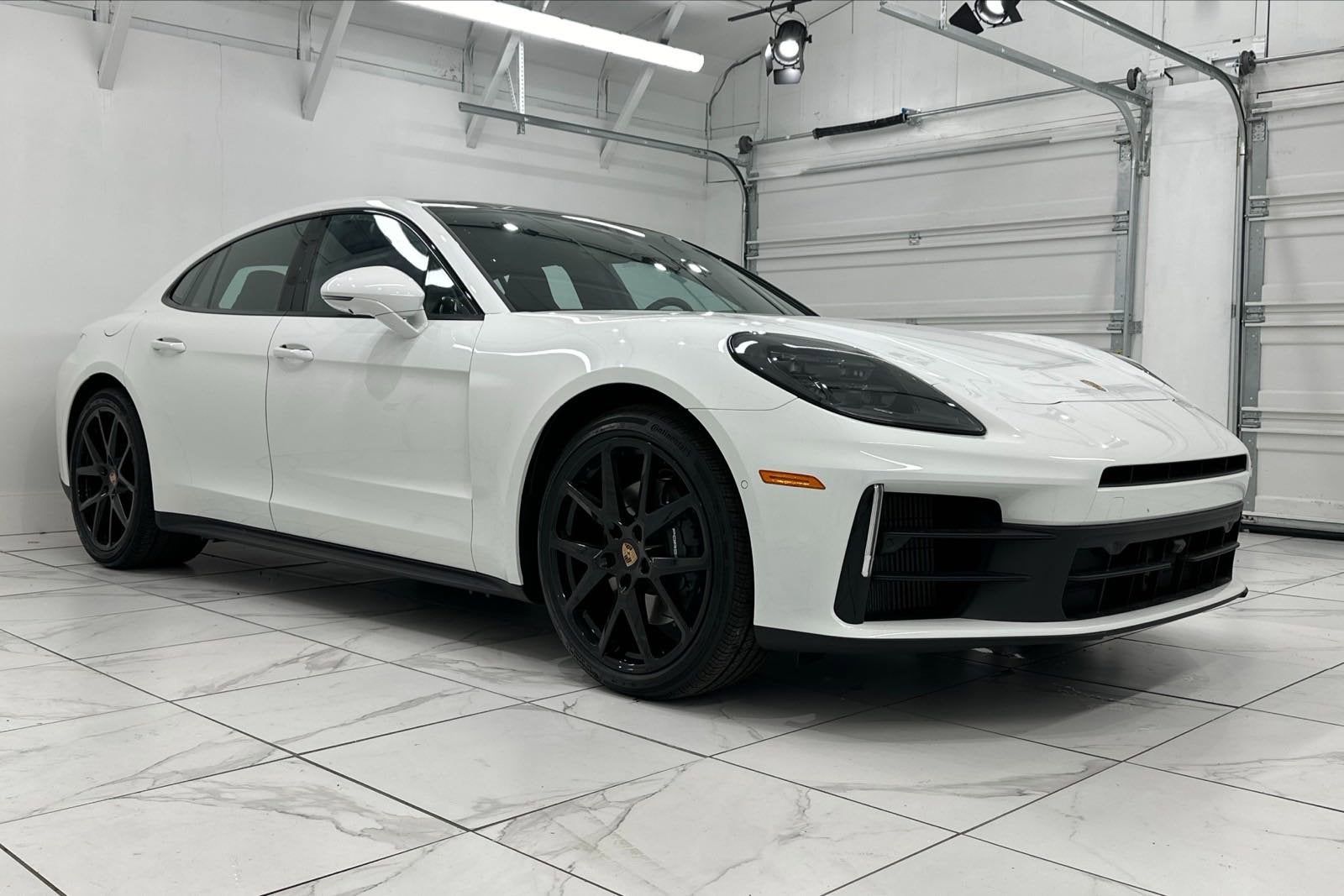 2024 Porsche Panamera 4