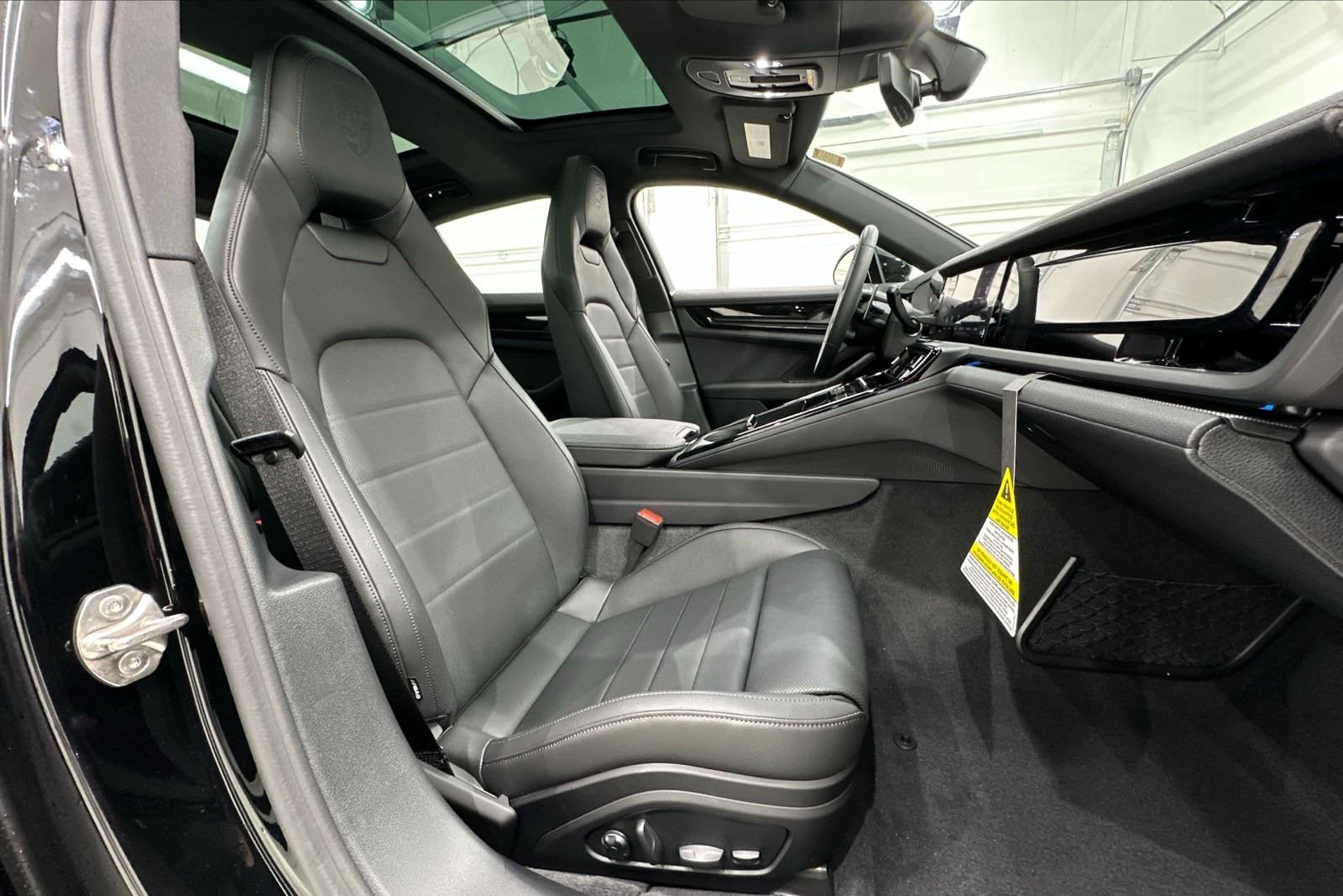2025 Porsche Panamera 4