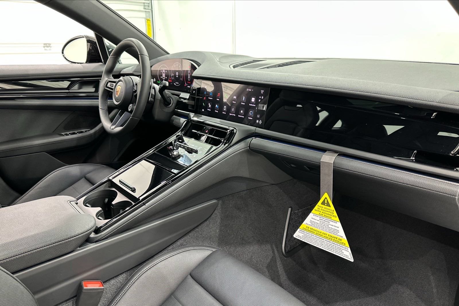 2025 Porsche Panamera 4