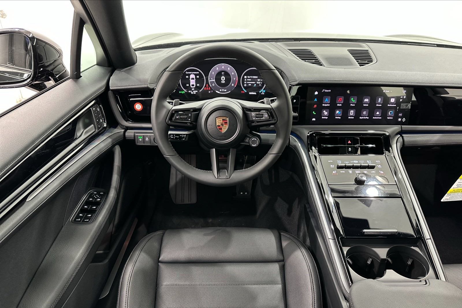 2025 Porsche Panamera 4