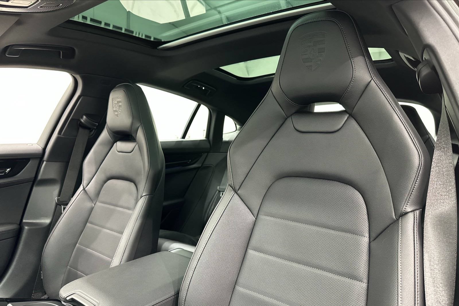 2025 Porsche Panamera 4