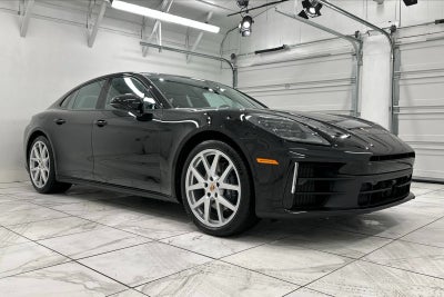2025 Porsche Panamera 4
