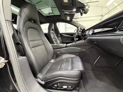 2022 Porsche Panamera 4S