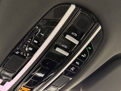 2022 Porsche Panamera 4S