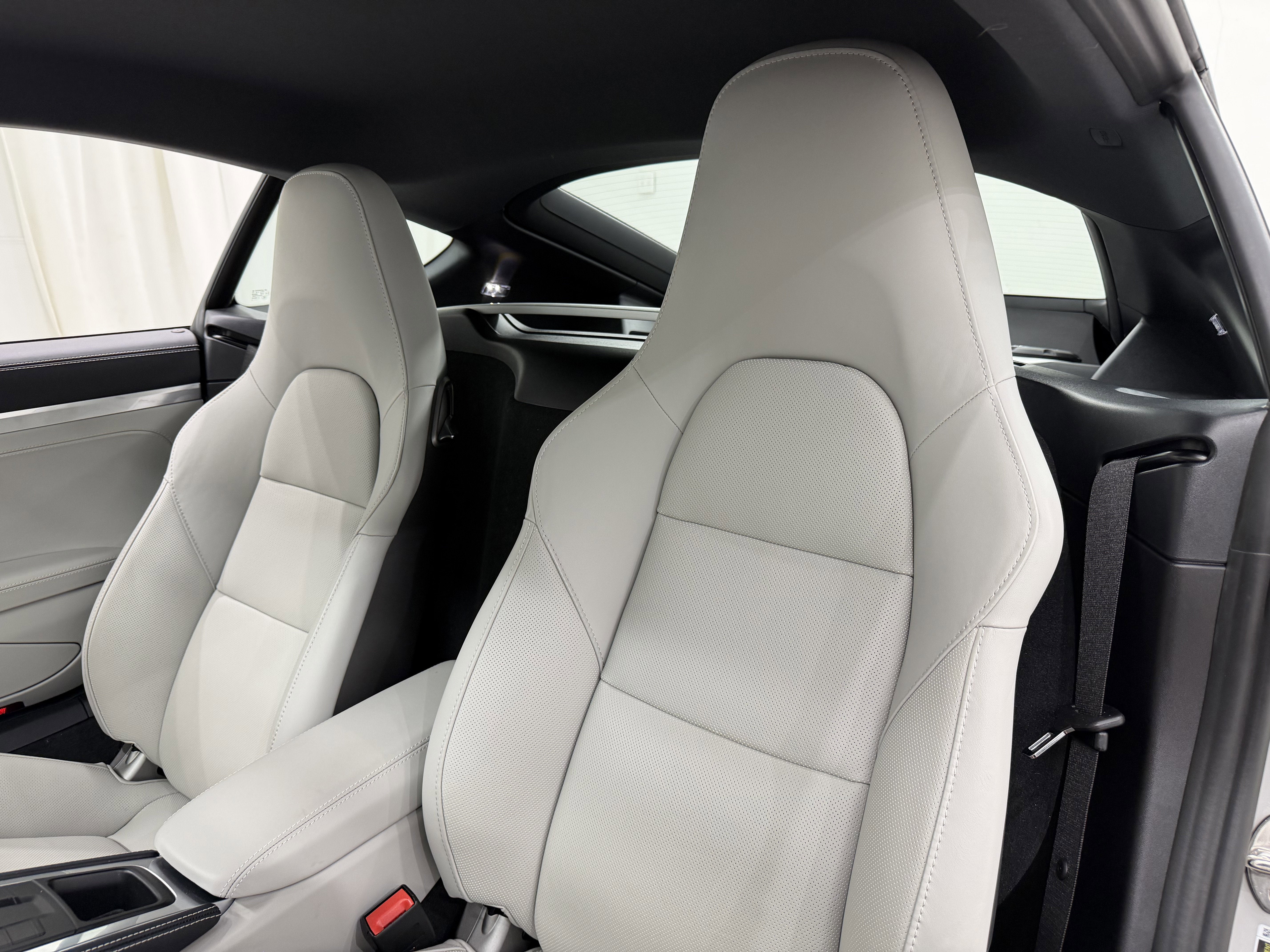 2025 Porsche 718 Cayman S