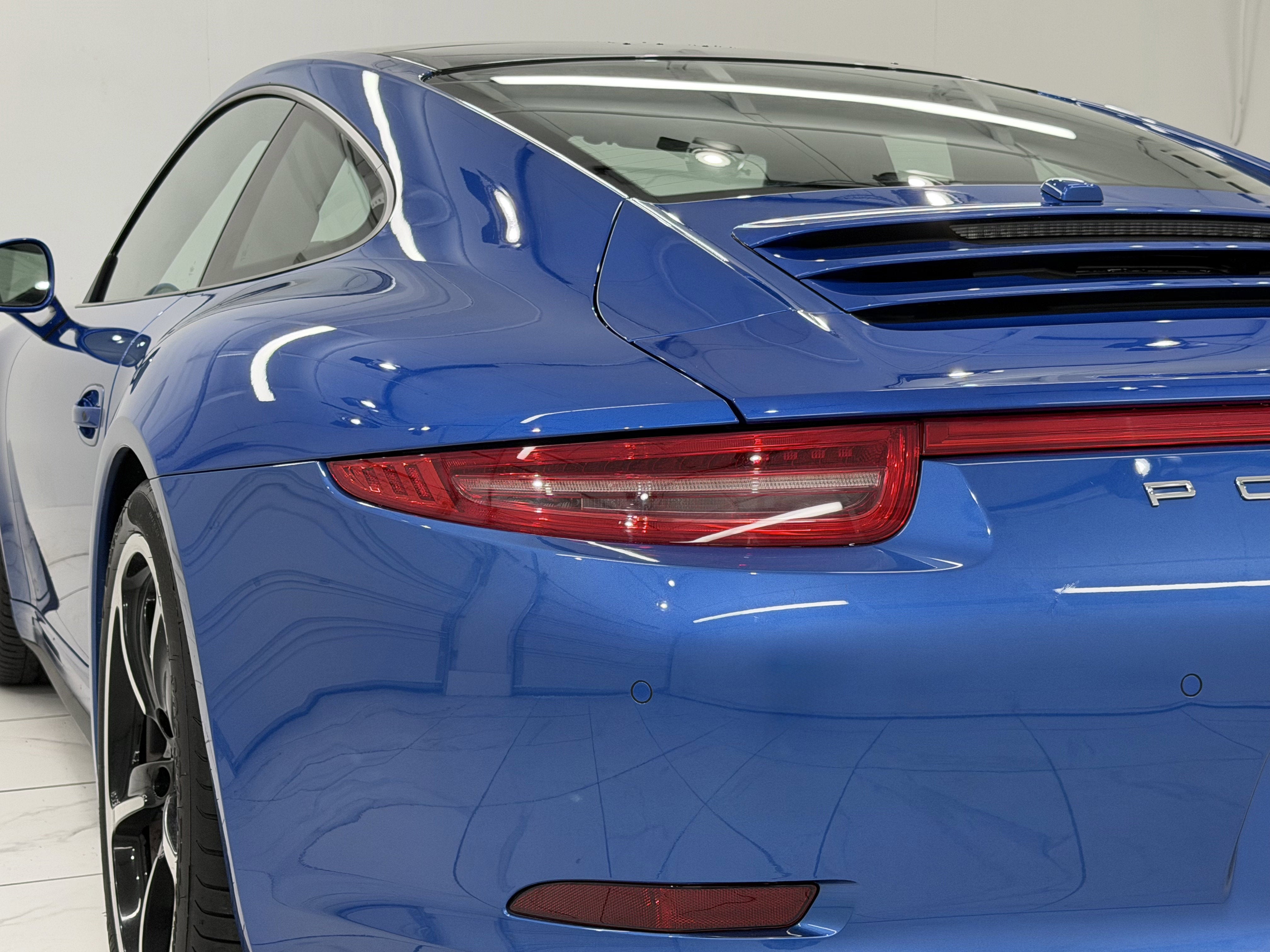 2015 Porsche 911 Carrera 4S