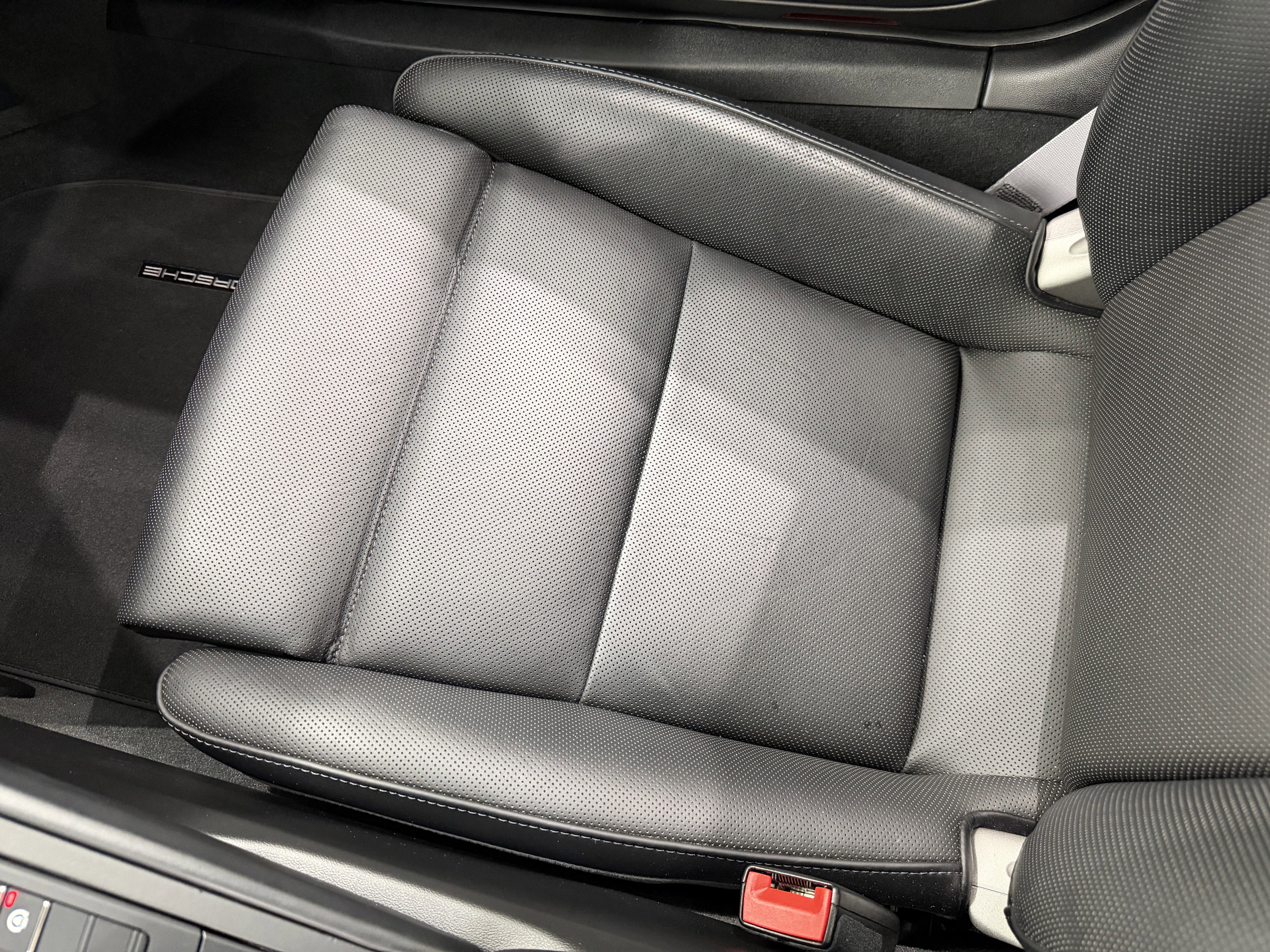 2015 Porsche 911 Carrera 4S
