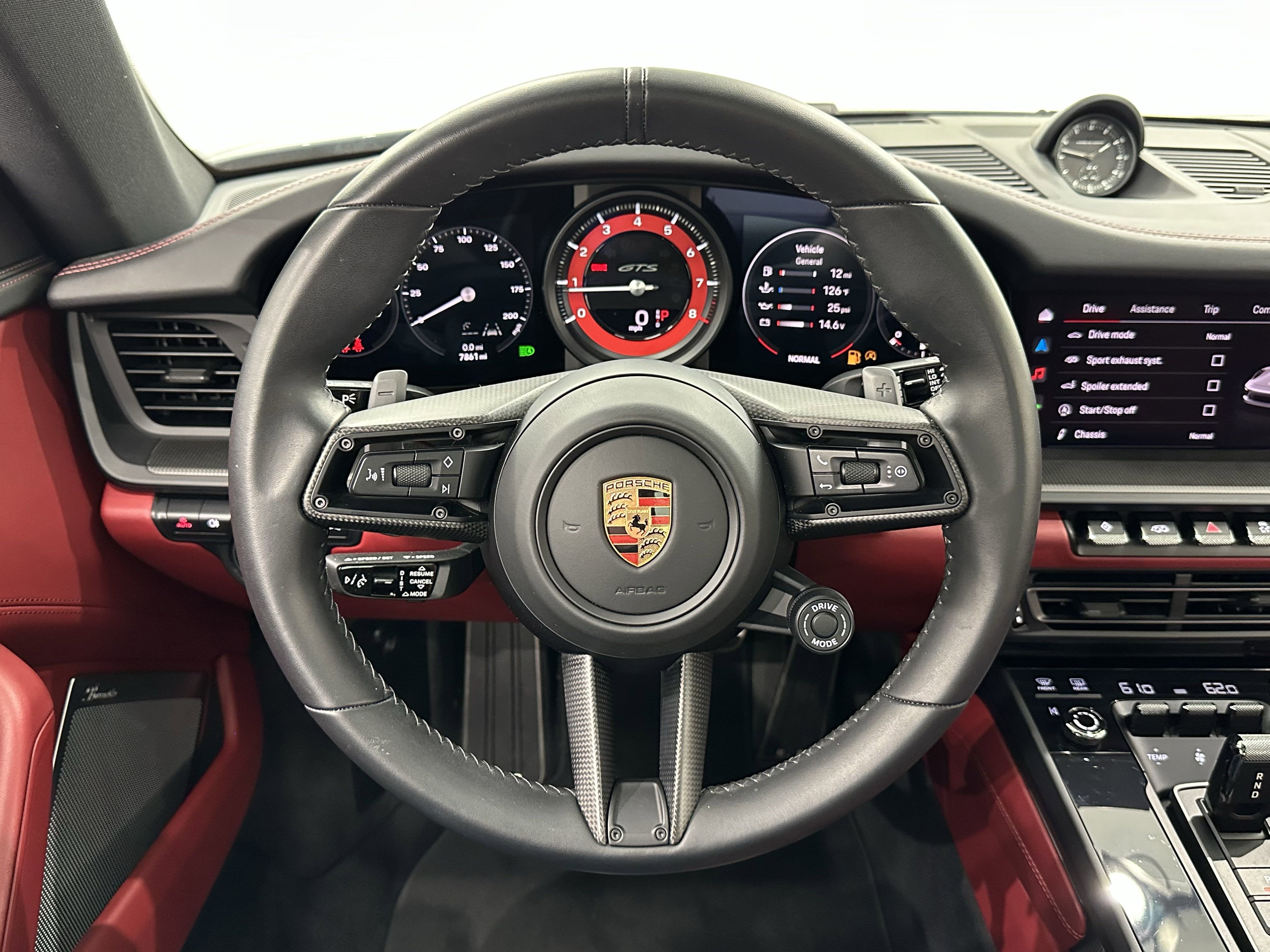 2024 Porsche 911 Carrera 4 GTS