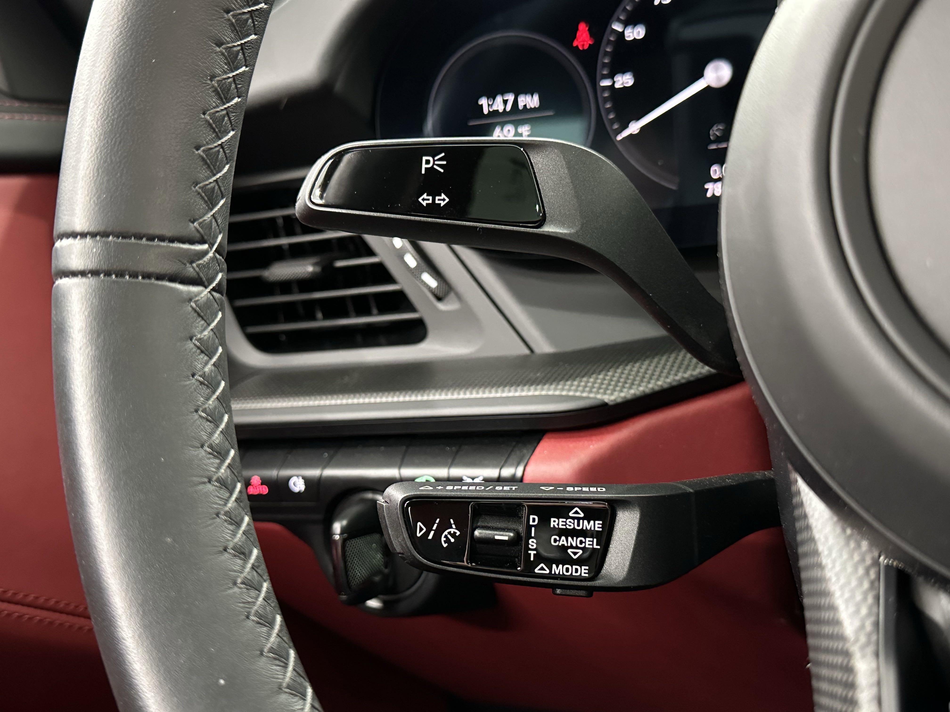 2024 Porsche 911 Carrera 4 GTS