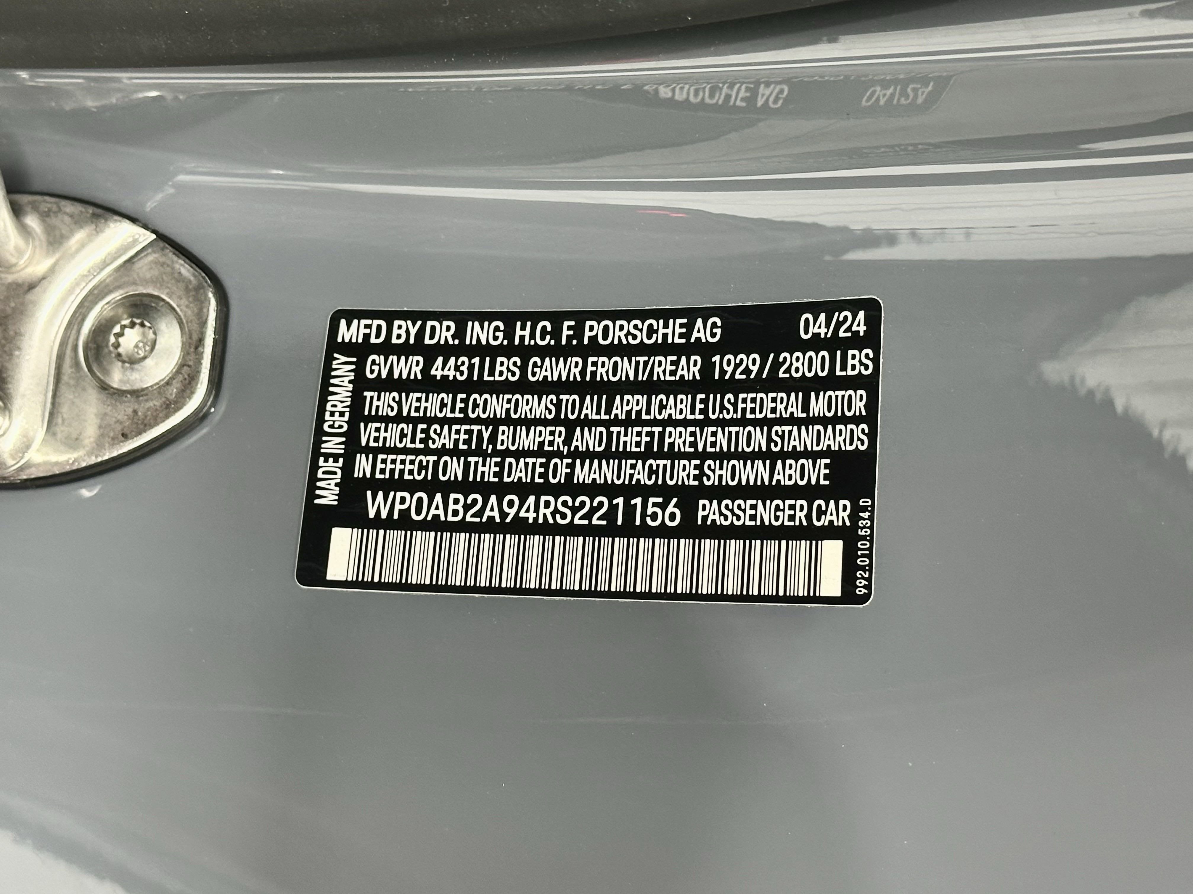 2024 Porsche 911 Carrera 4 GTS