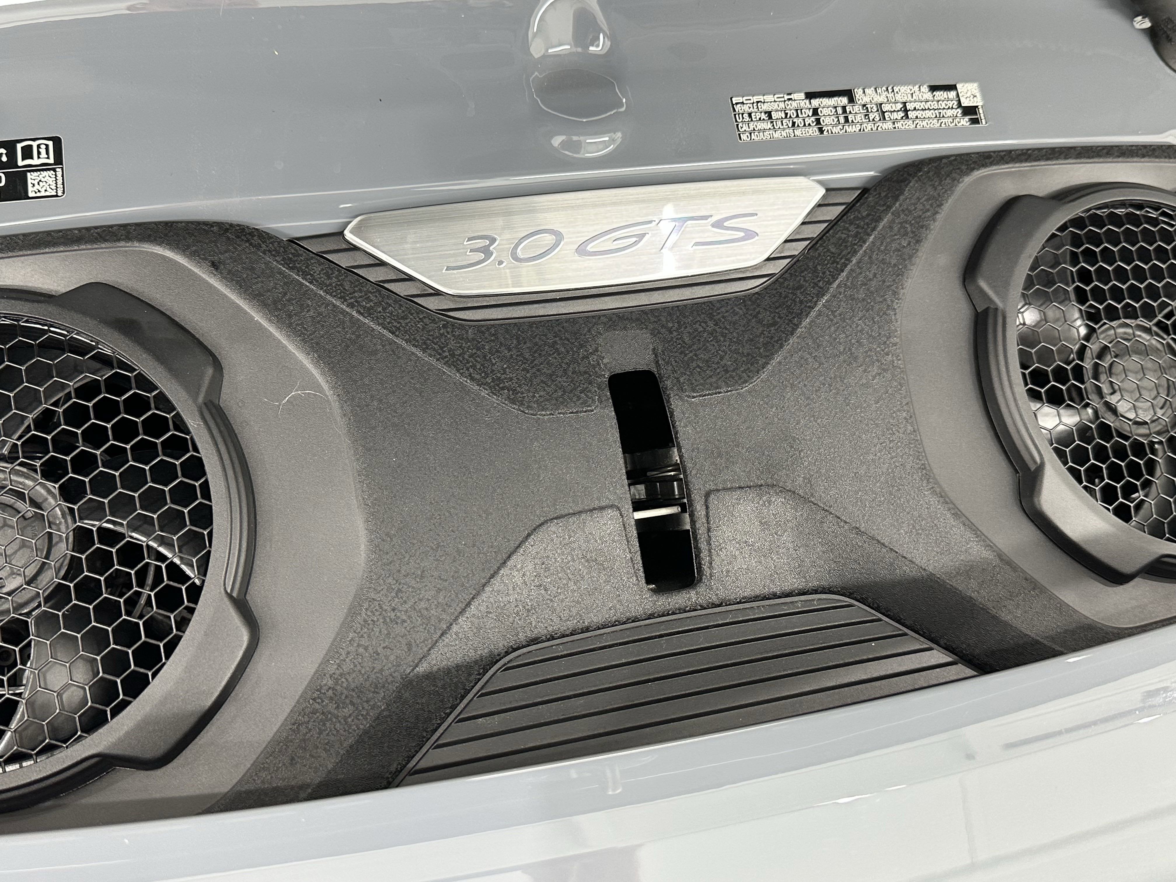 2024 Porsche 911 Carrera 4 GTS