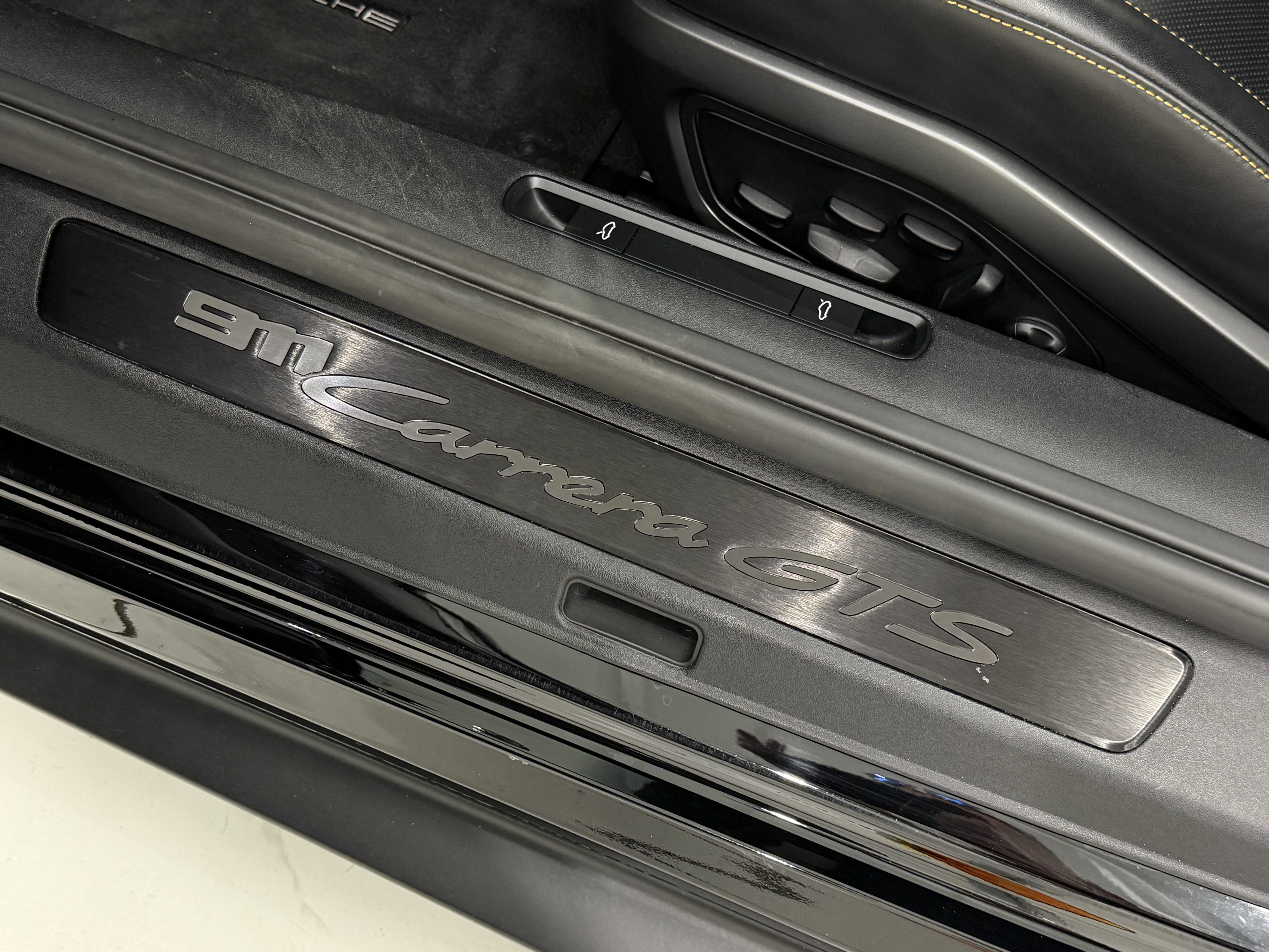 2023 Porsche 911 Carrera GTS