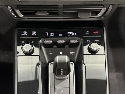 2024 Porsche 911 Carrera GTS