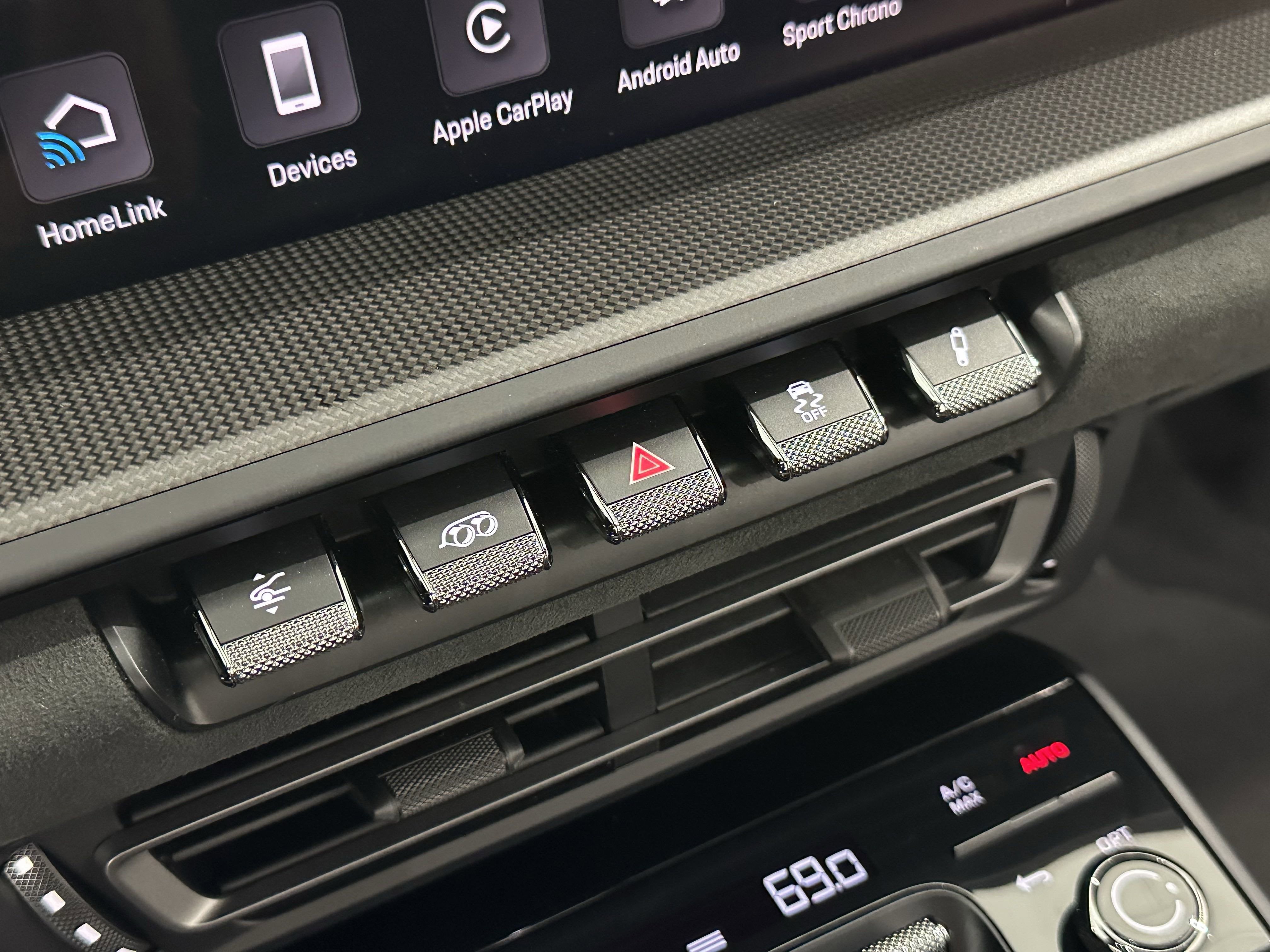 2024 Porsche 911 Carrera GTS