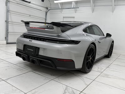 2025 Porsche 911 Carrera 4 GTS