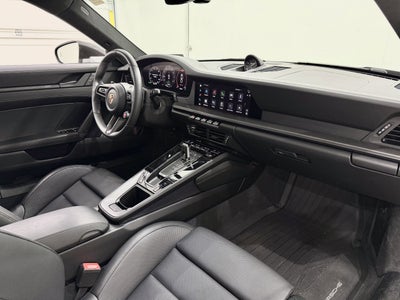 2025 Porsche 911 Carrera 4 GTS