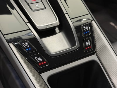 2025 Porsche 911 Carrera 4 GTS