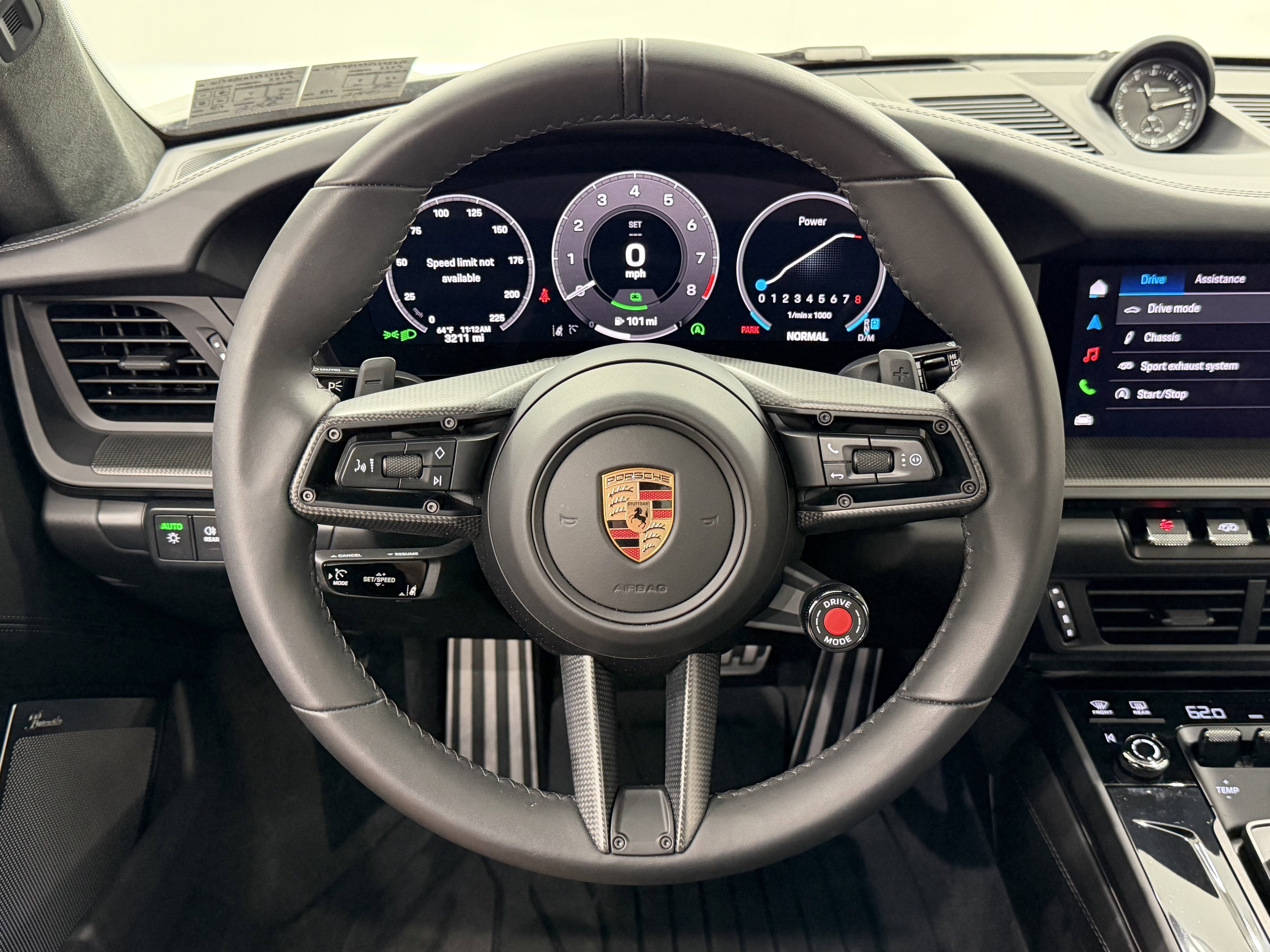 2025 Porsche 911 Carrera 4 GTS