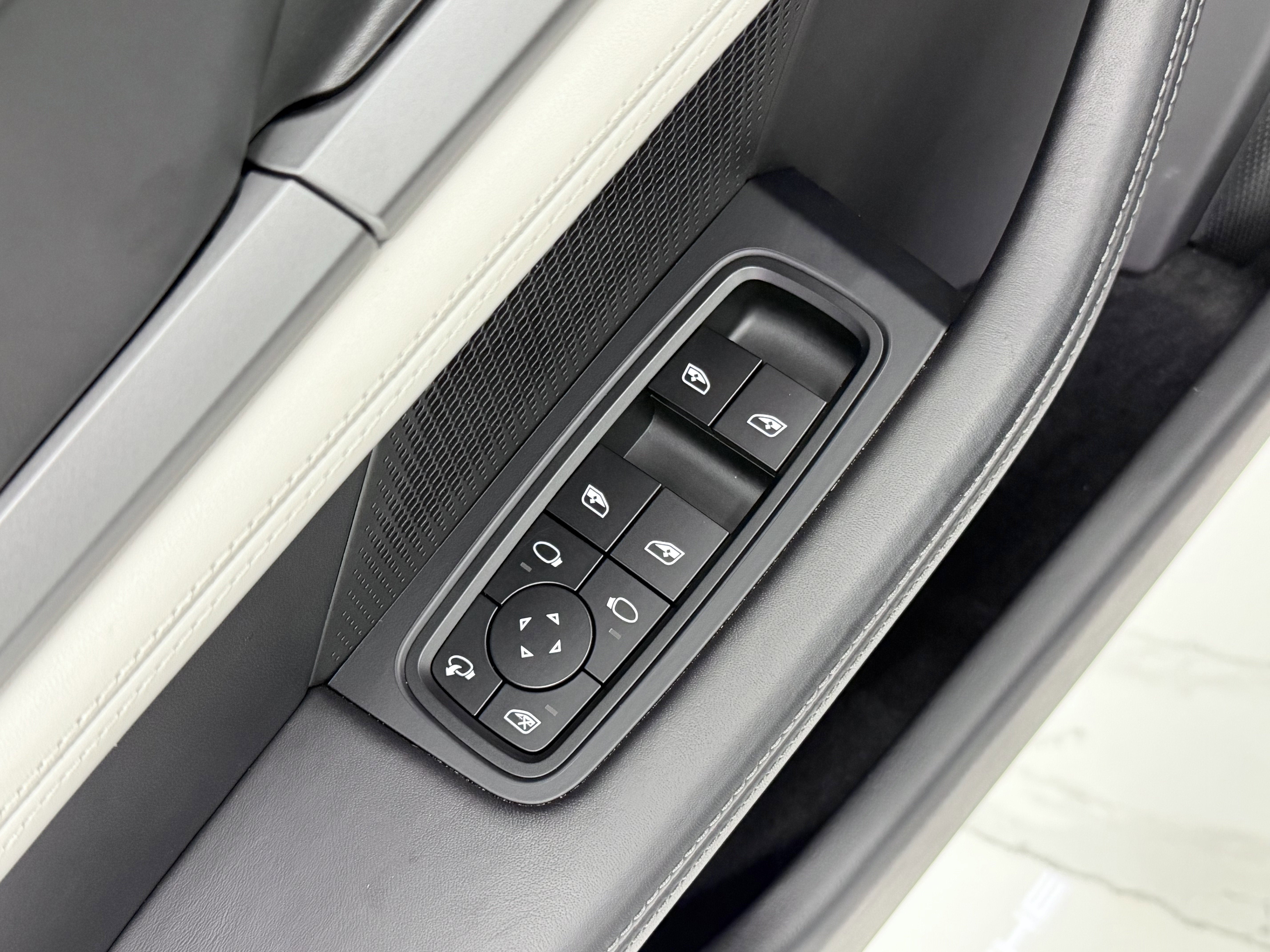 2024 Porsche Taycan 4S