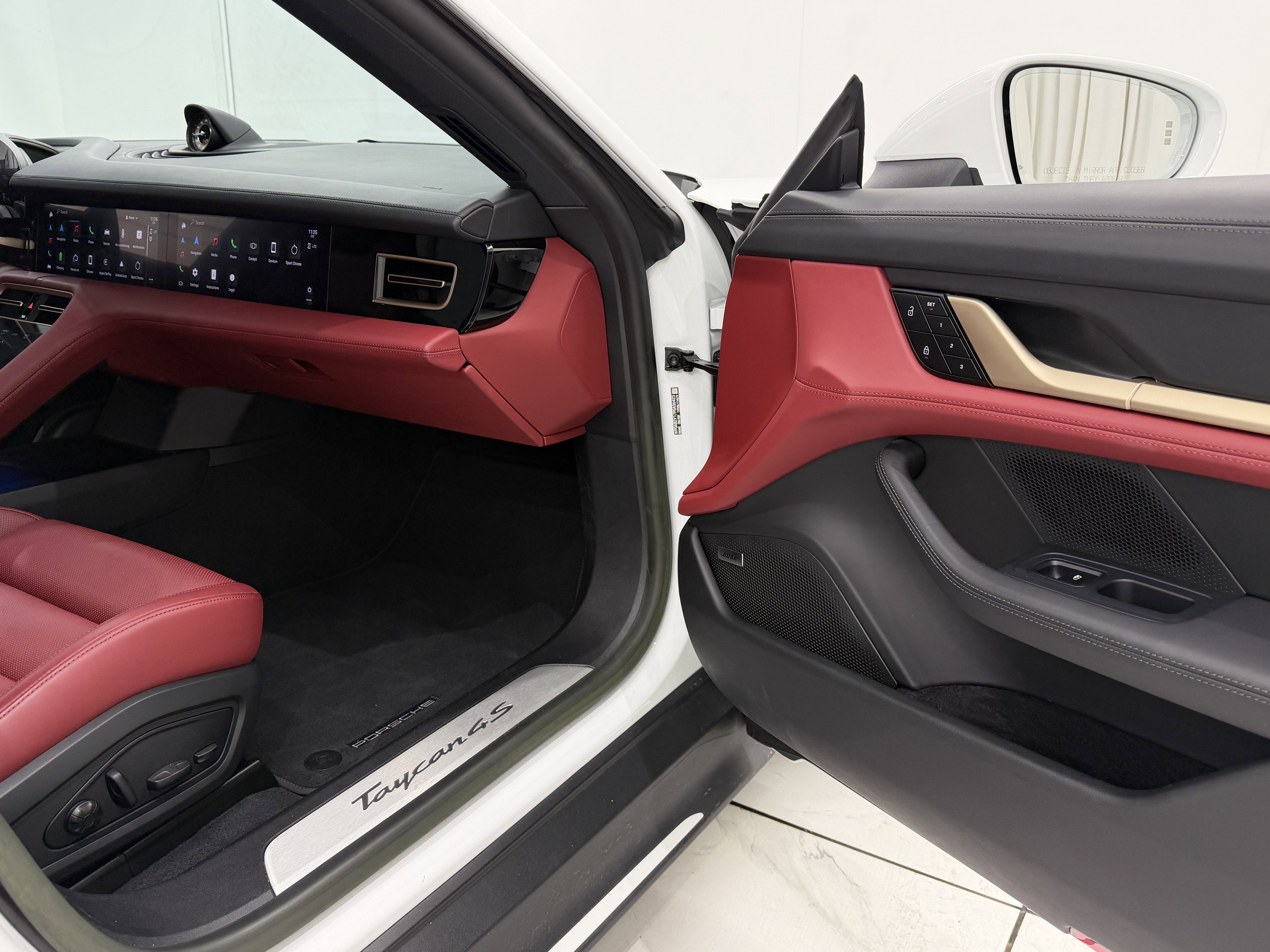 2023 Porsche Taycan 4S