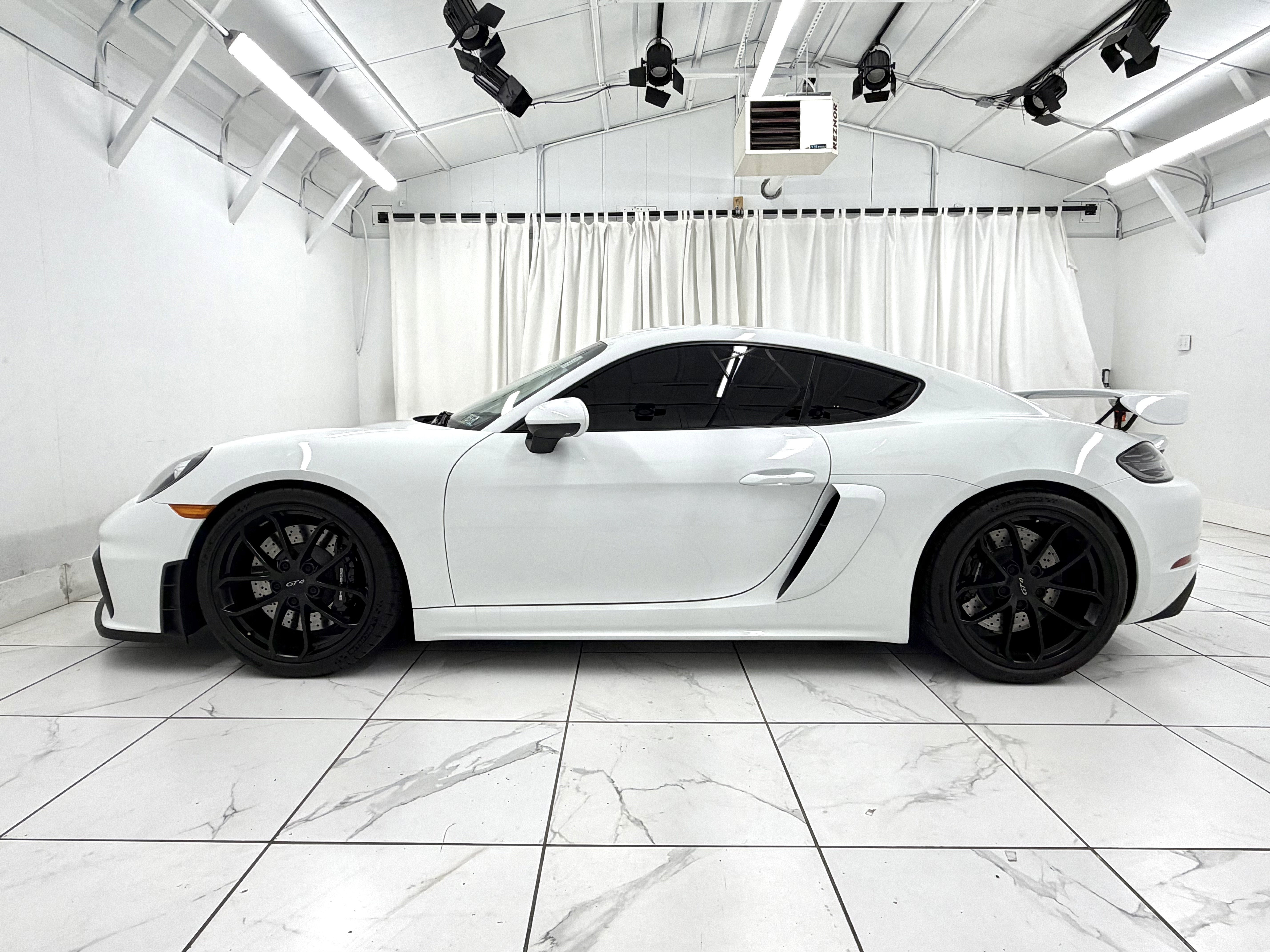 2020 Porsche 718 Cayman GT4