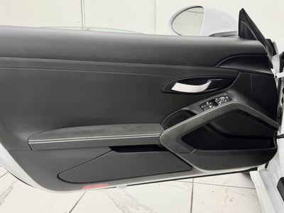 2022 Porsche 718 Cayman GT4