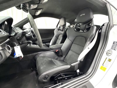 2022 Porsche 718 Cayman GT4