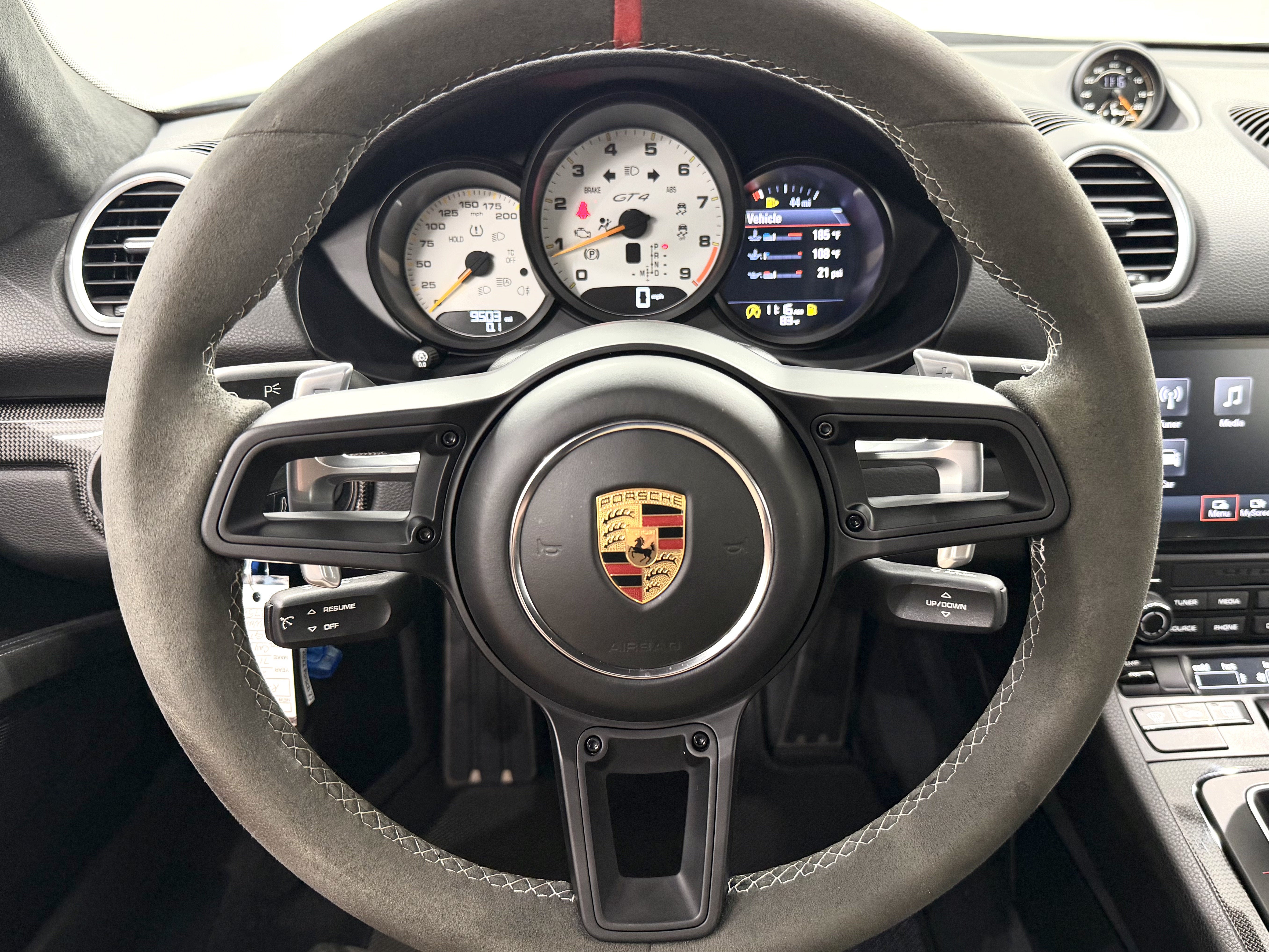 2022 Porsche 718 Cayman GT4
