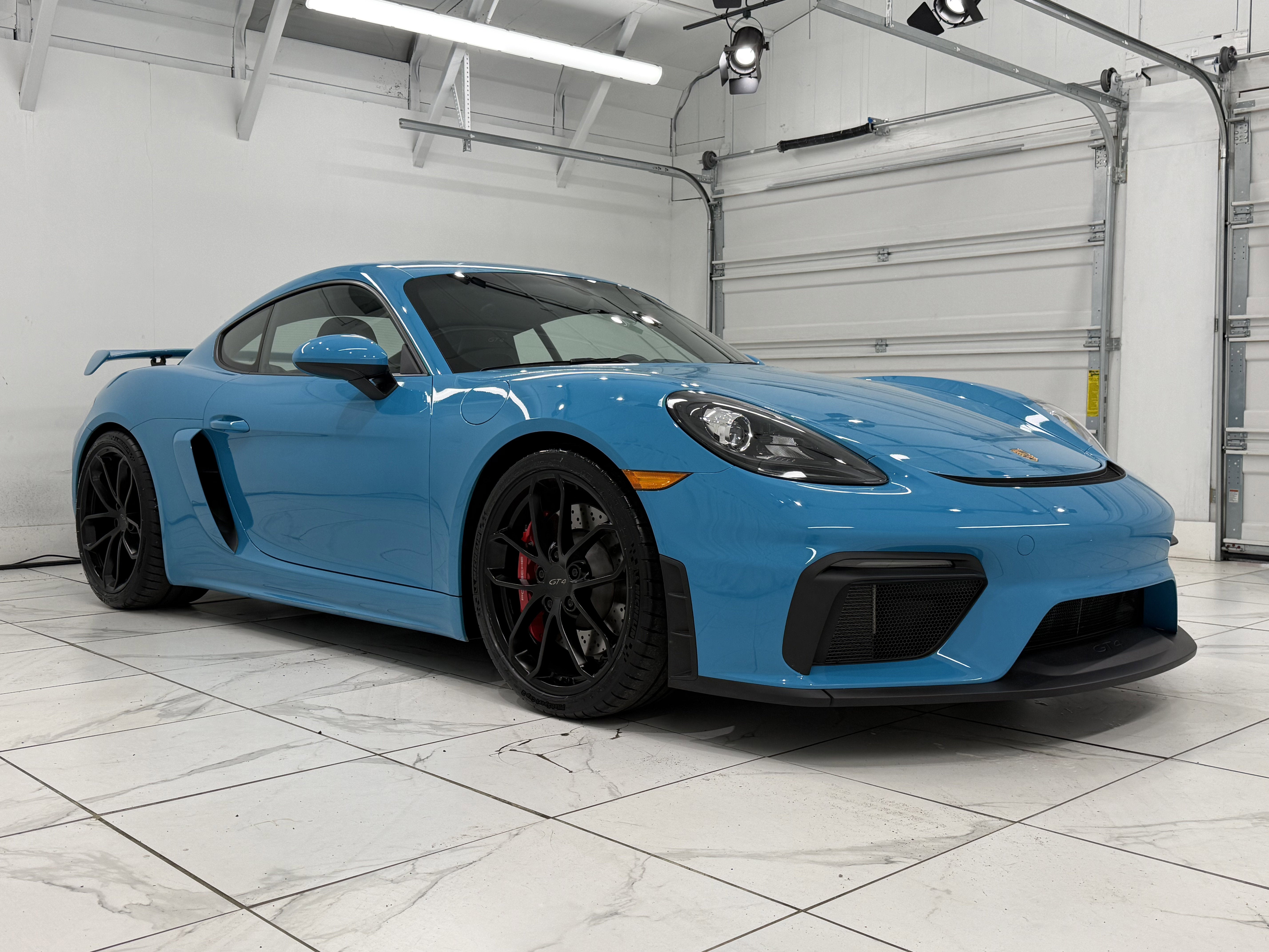 2021 Porsche 718 Cayman Gt4