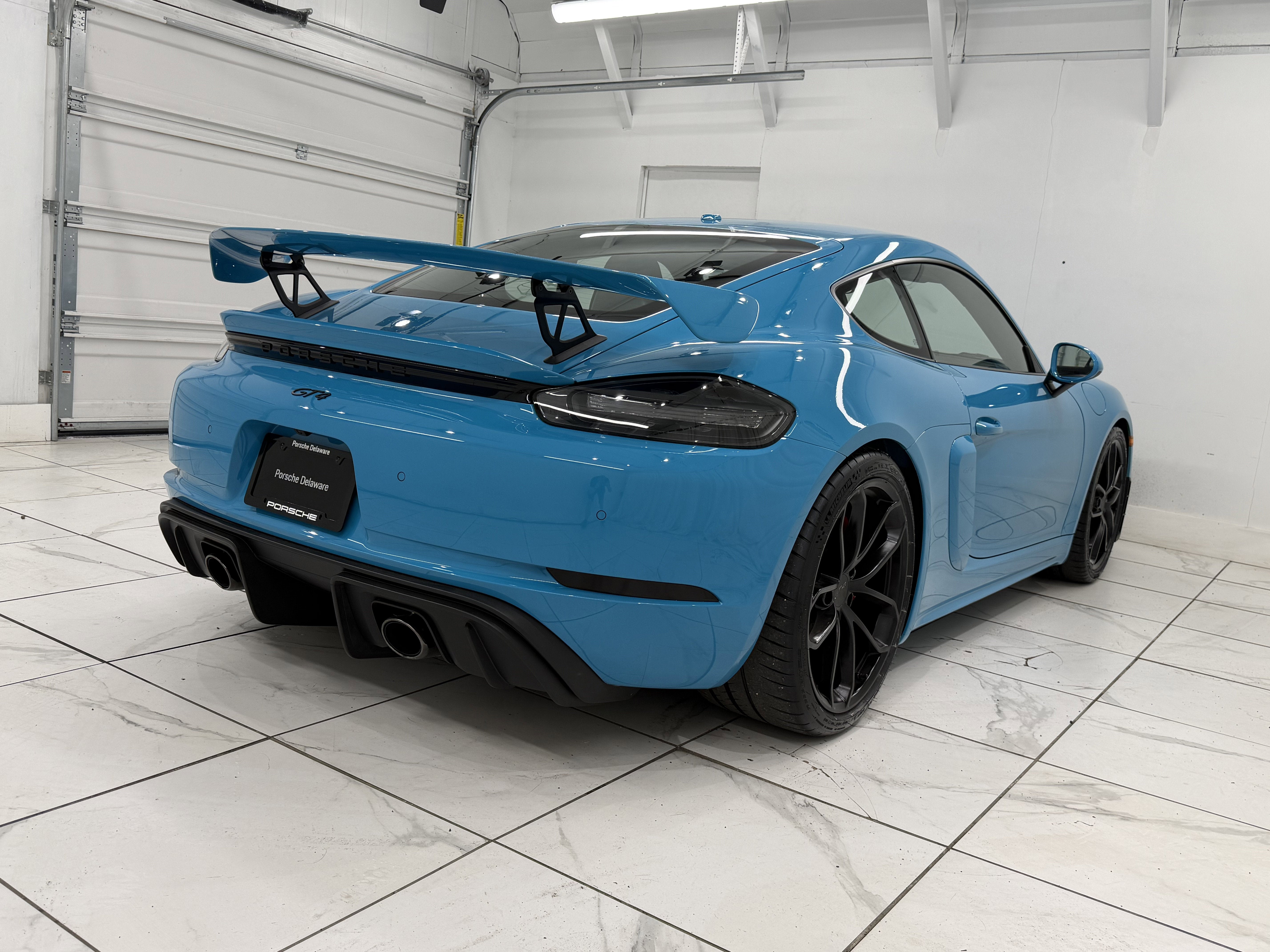 2021 Porsche 718 Cayman Gt4