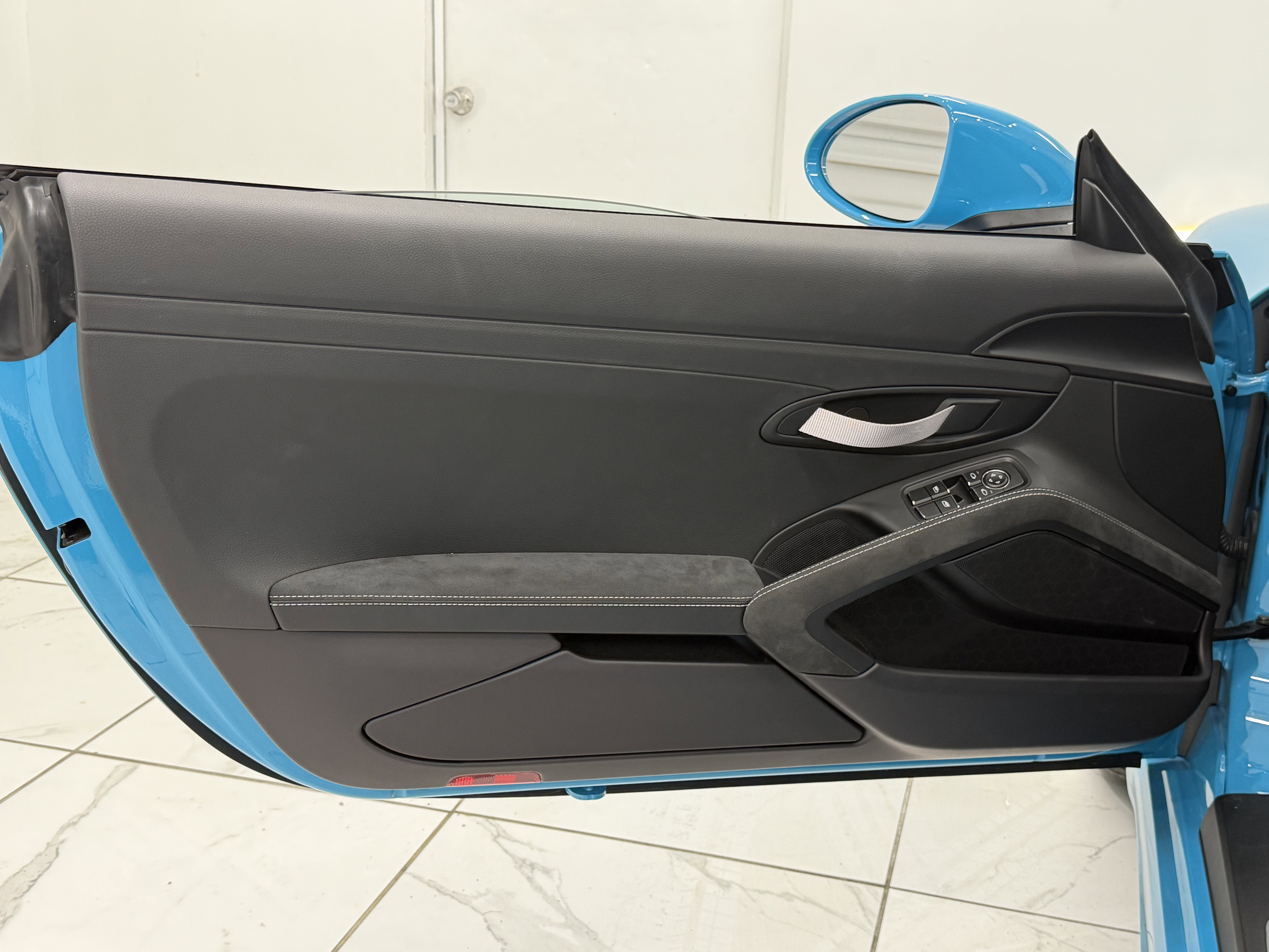 2021 Porsche 718 Cayman Gt4